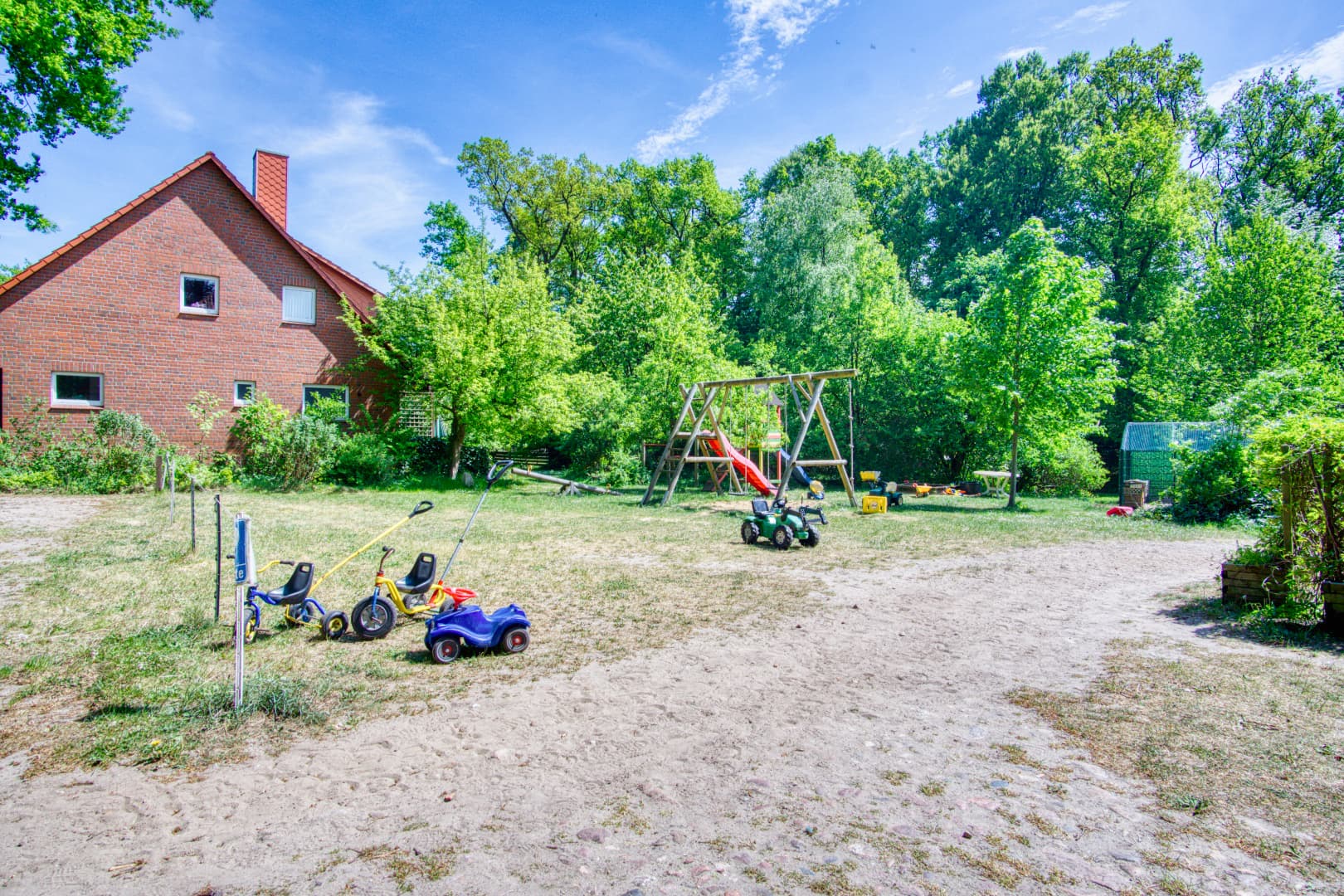 Spielplatz Ferienpension Lindenhof Natururlaub Lüneburger Heide
