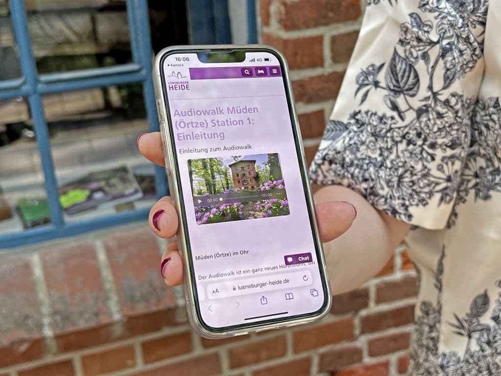 Mit dem Handy auf den Spuren von 1000 Jahre Müden - einfach Scan fotografieren und losmarschieren.