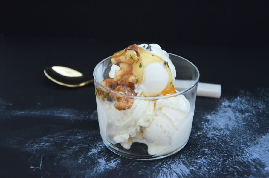 Selbstgemachtes Honig-Joghurt-Eis / Lüneburger Heide