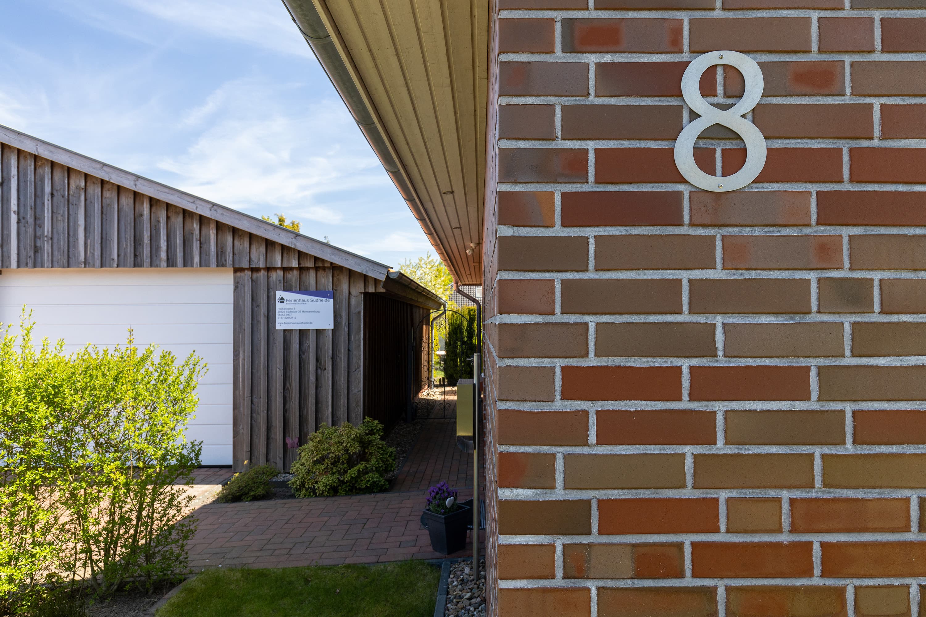 Hausnummer am Ferienhaus Südheide in Hermannsburg