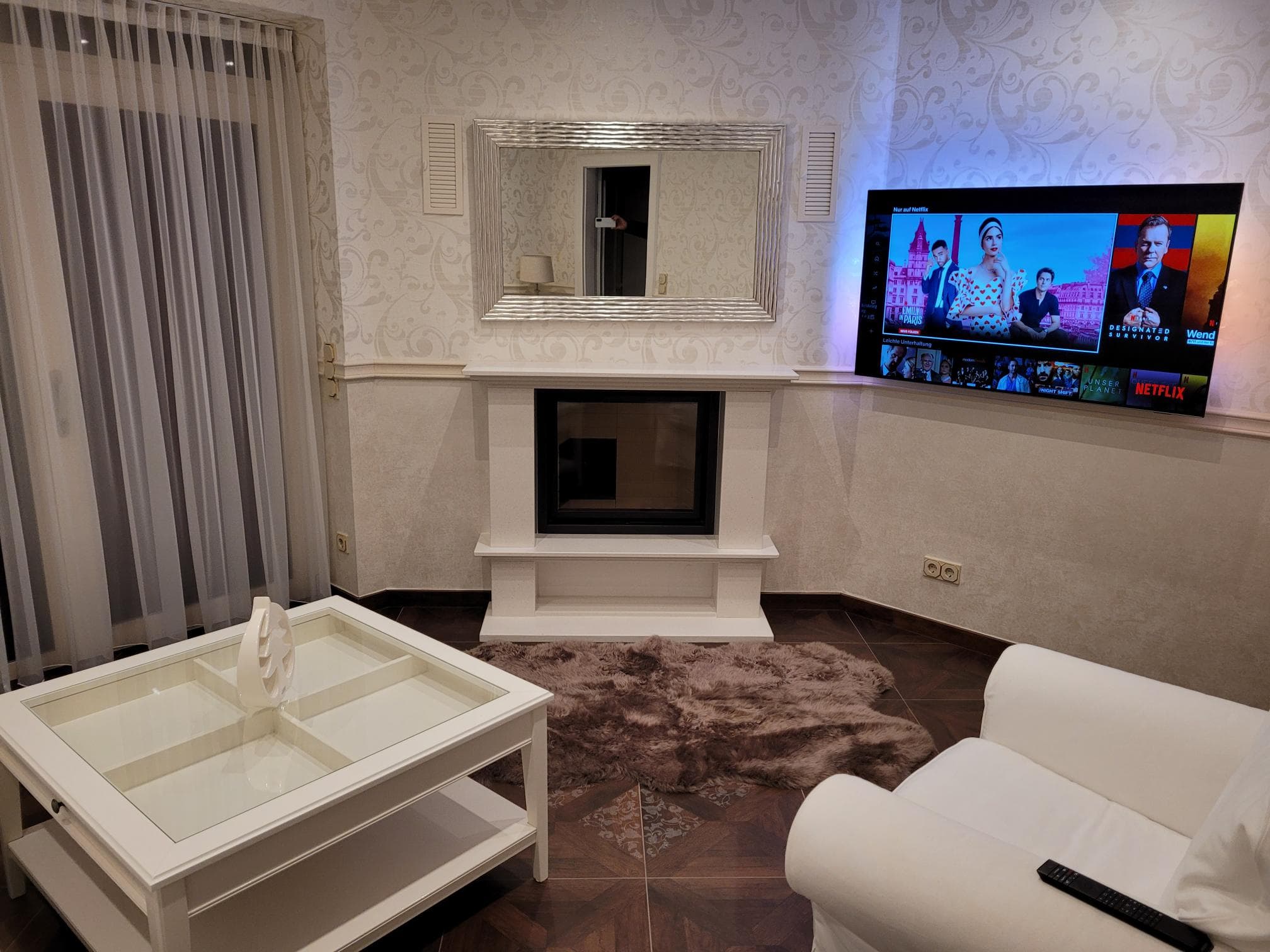 Wohnbereich in dem Appartement der Whirlpool Suites in Amelinghausen