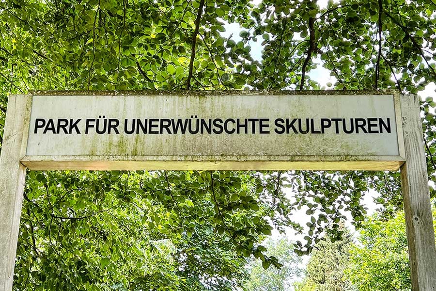 Park für unerwünschte Skulpturen in Neuenkirchen