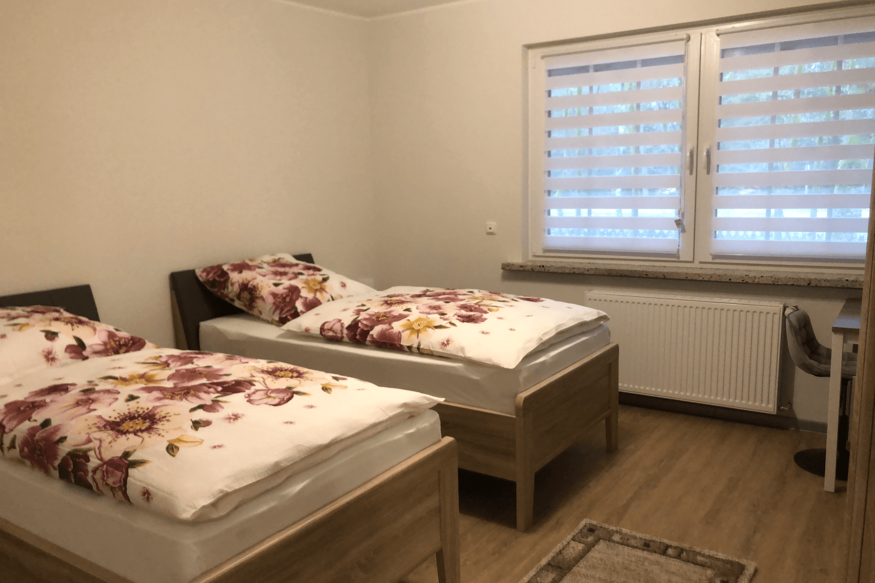 Zweibettzimmer im Erdgeschoss des Ferienhaus Howe Bergen
