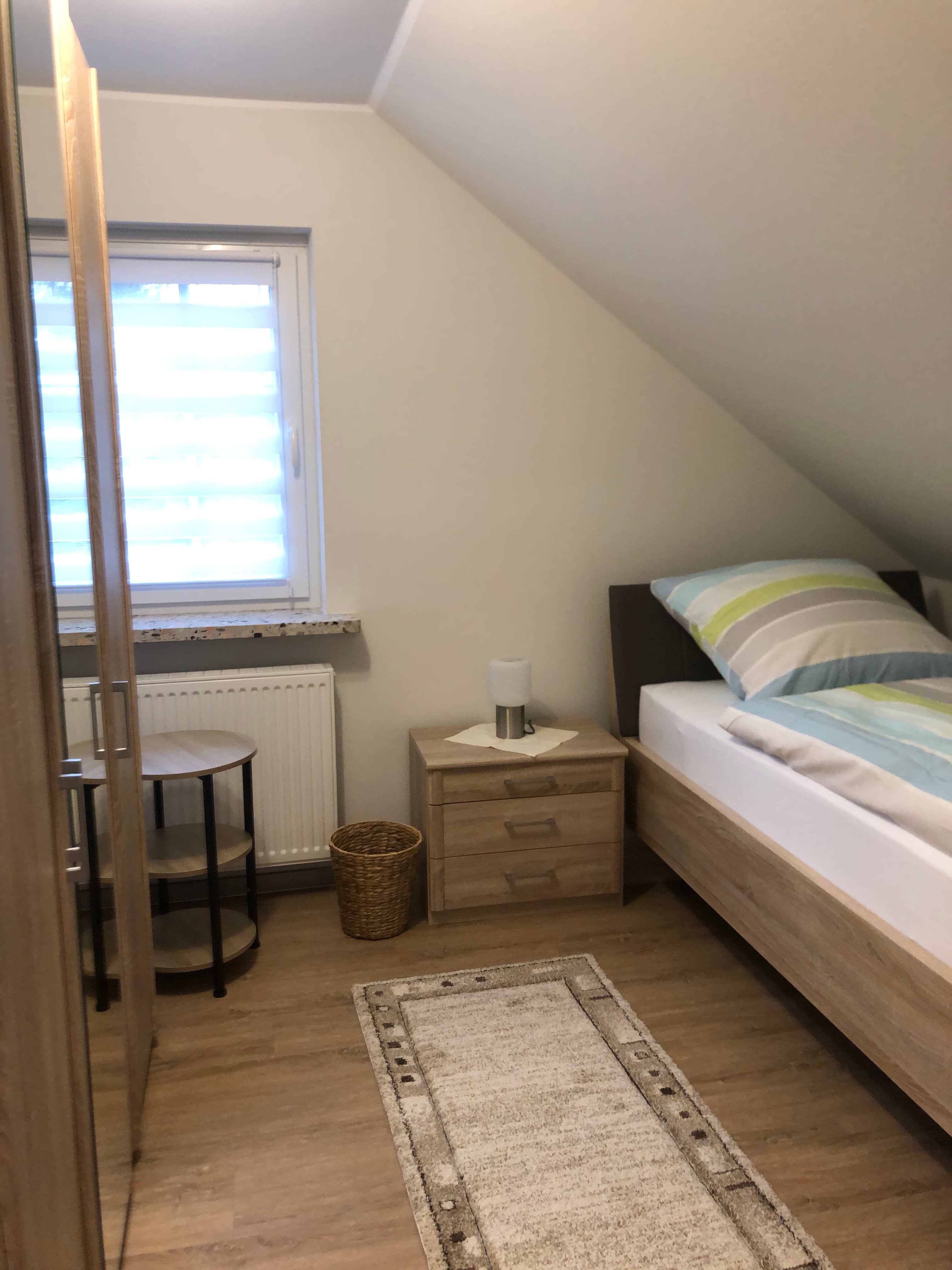 Einzelzimmer im Obergeschoss des Ferienhaus Howe Bergen