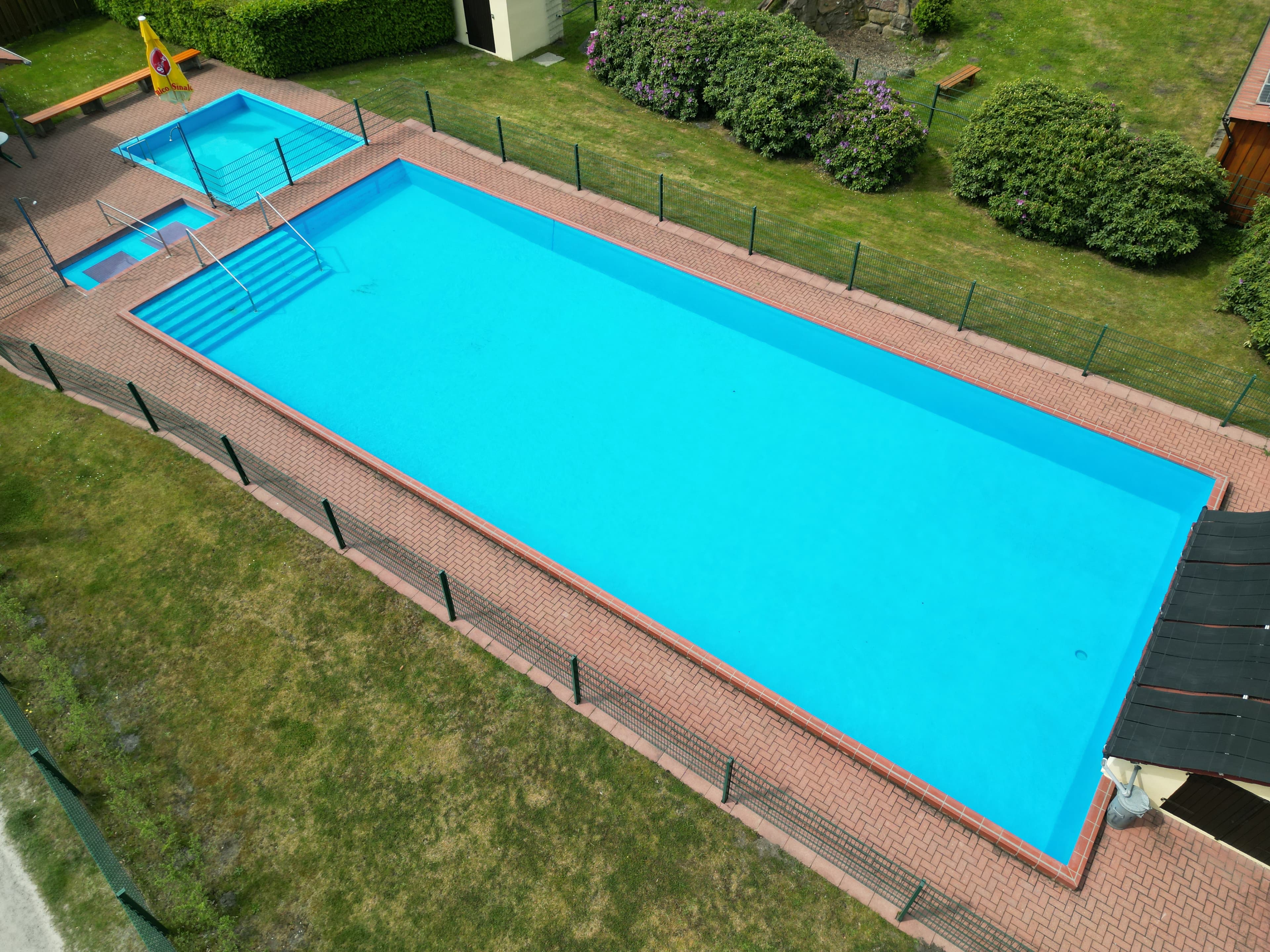 Der Campingplatz am Heidepark hat ein Schwimmbad