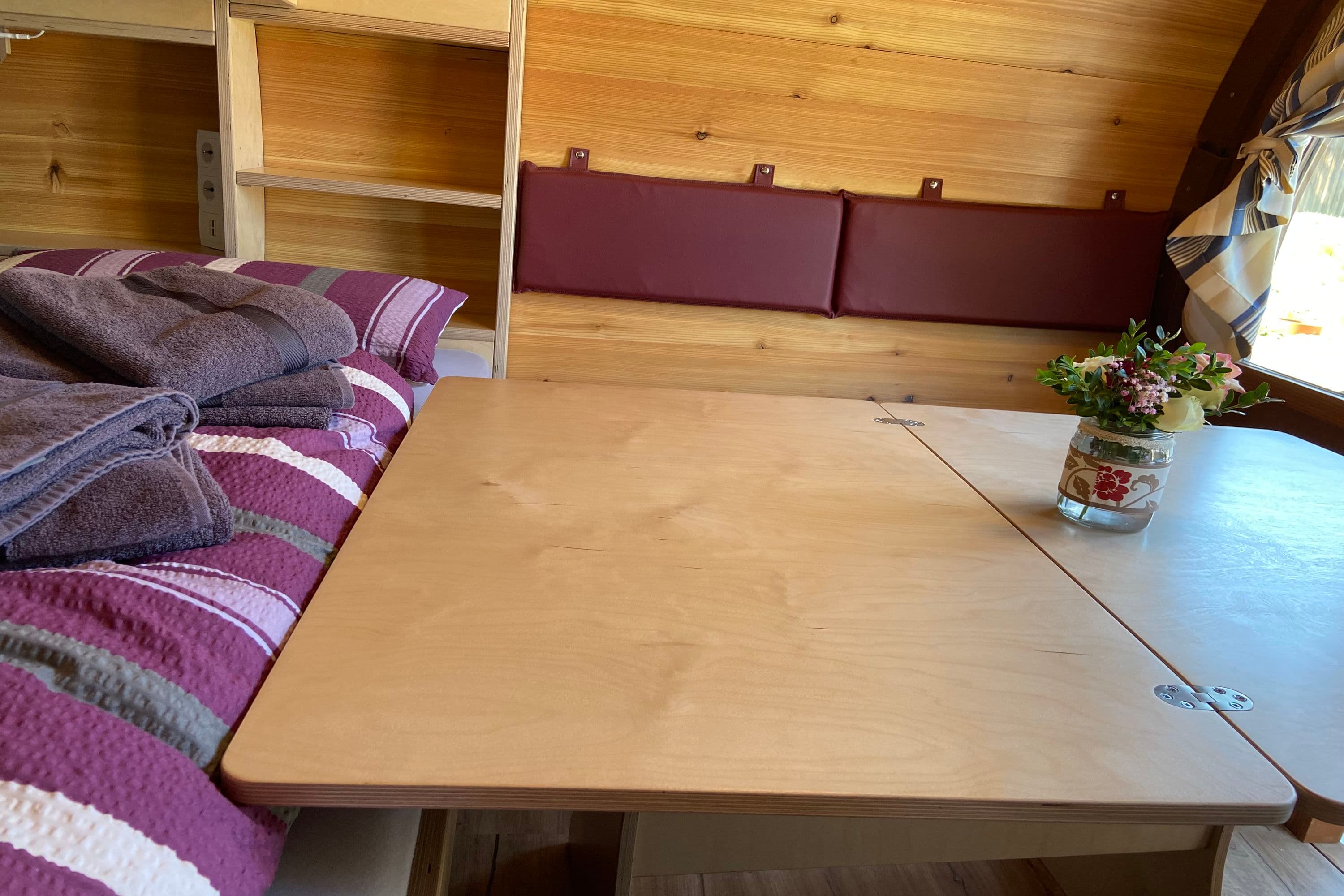 Großzügiger Tisch im Familienfass bei Meyerhöms in Hermannsburg