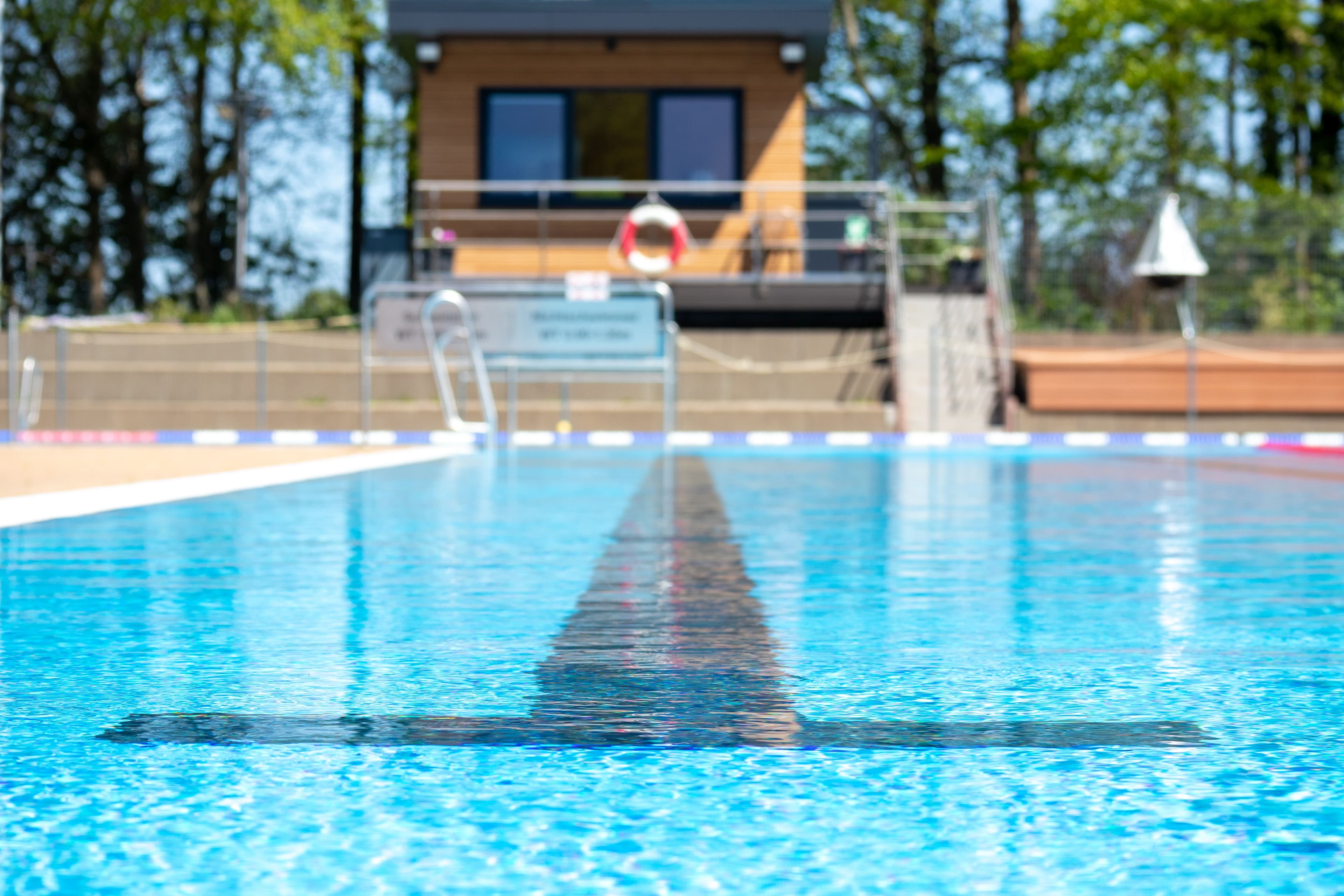 Schwimmerbecken Waldbad Schwimmbad Salzhausen
