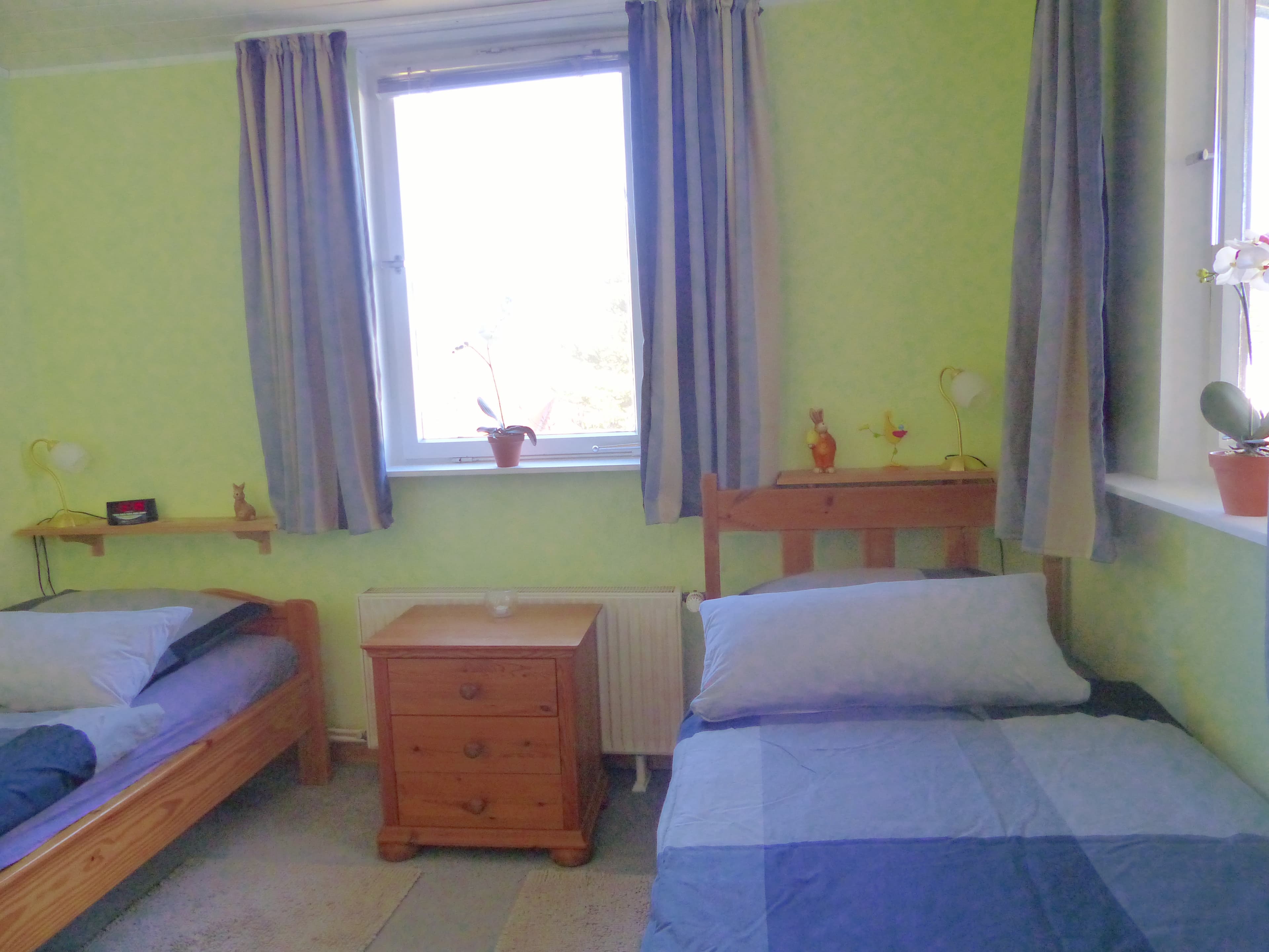 Kleines Schlafzimmer/2 Einzelbetten
