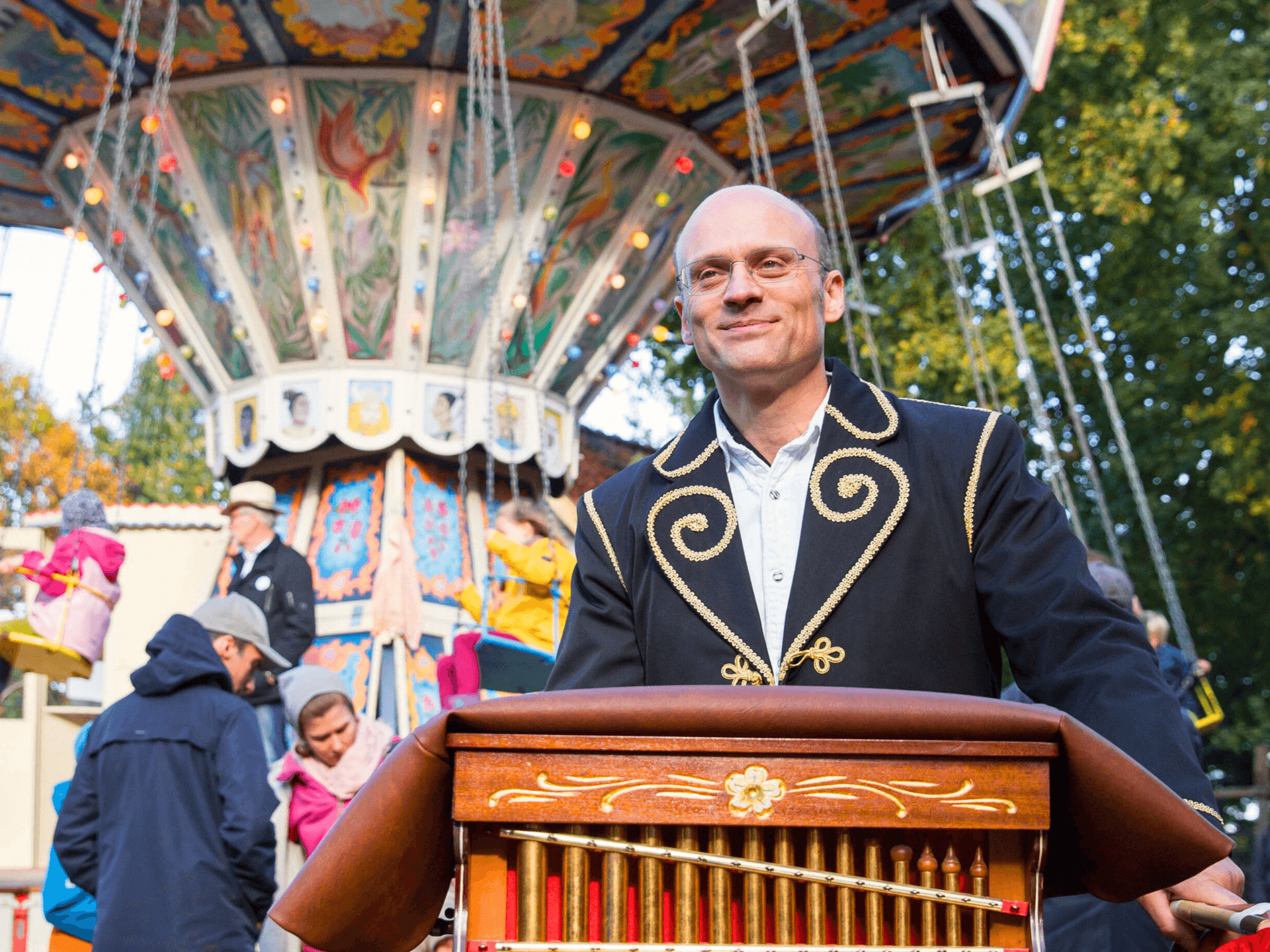 historischer jahrmarkt und viele andere aktionstage im freilicht museum kiekeberghistorical funfair and many other action days at the open-air museum kiekeberghistorisk tivoli og mange andre actiondage på frilandsmuseet kiekeberghistorische kermis en vele andere actiedagen in het openluchtmuseum kiekeberg