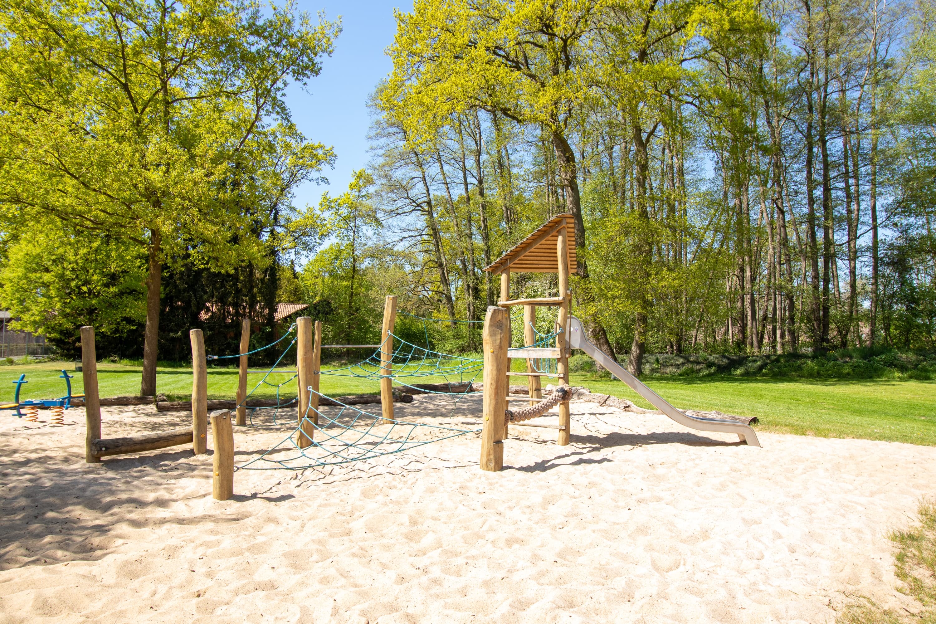 Spielplatz im Waldschwimmbad Salzhausen