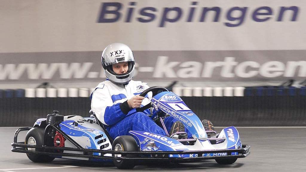 Ralf Schumacher Kartcenter in Bispingen, ein Freizeitpark der Lüneburger HeideIndoor track at the Ralf Schumacher Kartcenter in Bispingen