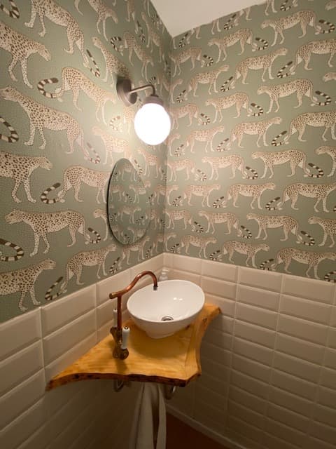 Gäste-WC in der Ferienwohnung Heide-Tukkul in HermannsburgGuest WC in the Heide-Tukkul vacation apartment in HermannsburgGæstetoilet i ferielejligheden Heide-Tukkul i HermannsburgGastentoilet in de vakantiewoning Heide-Tukkul in Hermannsburg