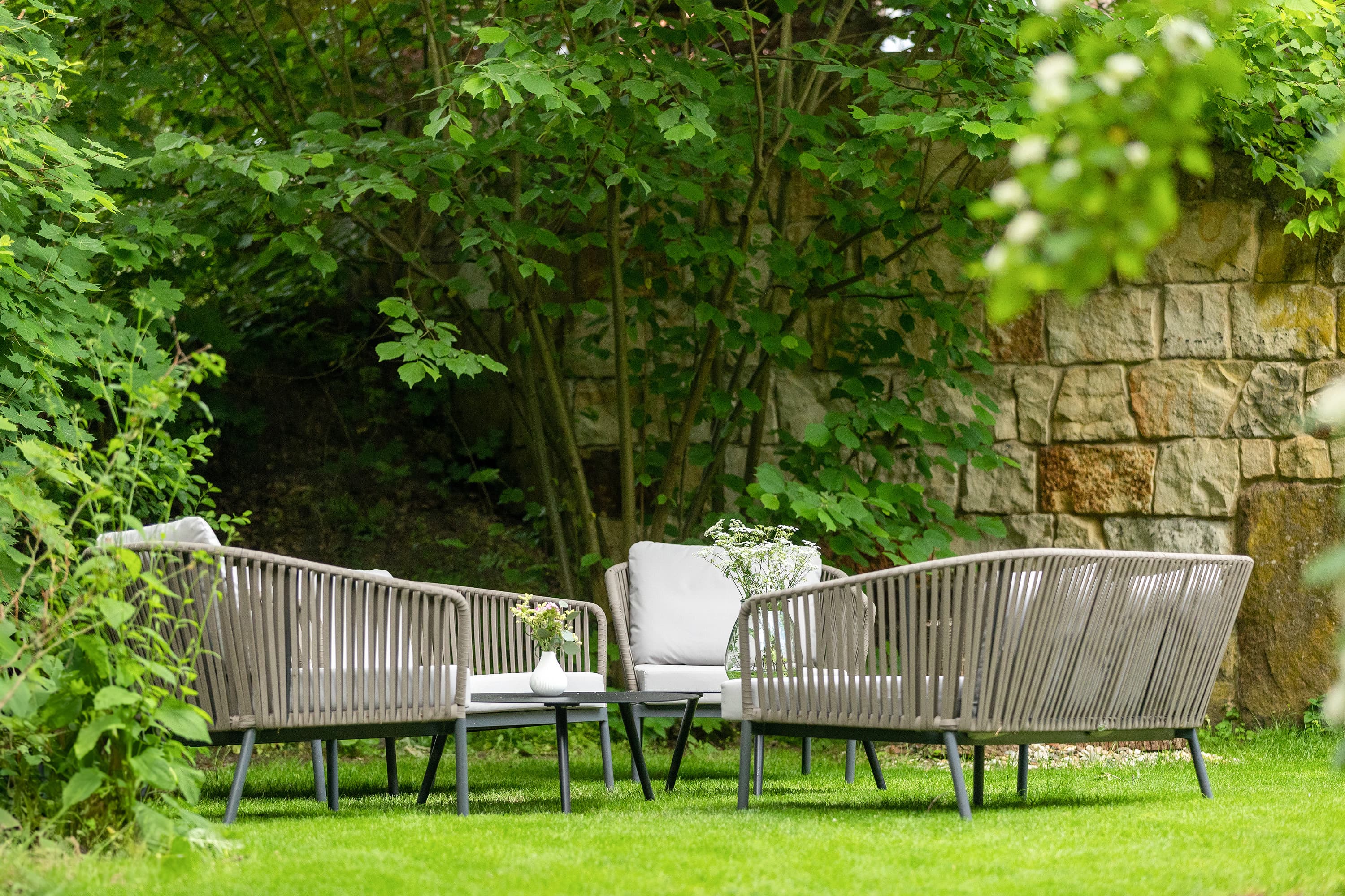 Wietze Hornbostel Wildland Sommer Außenaufnahme Sitzecke