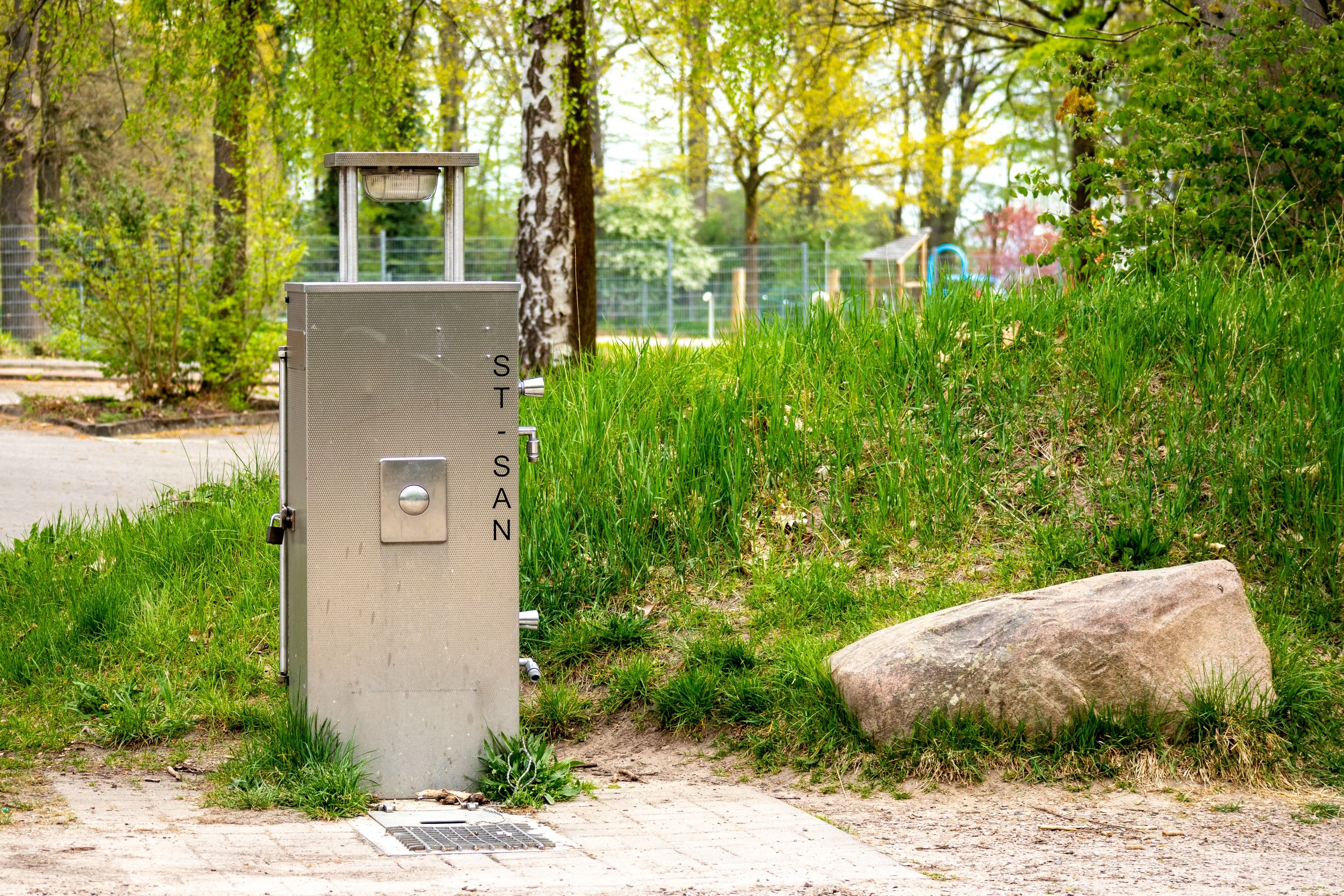 Sanitärstation am Wohnmobilstellplatz in Salzhausen Lüneburger Heide