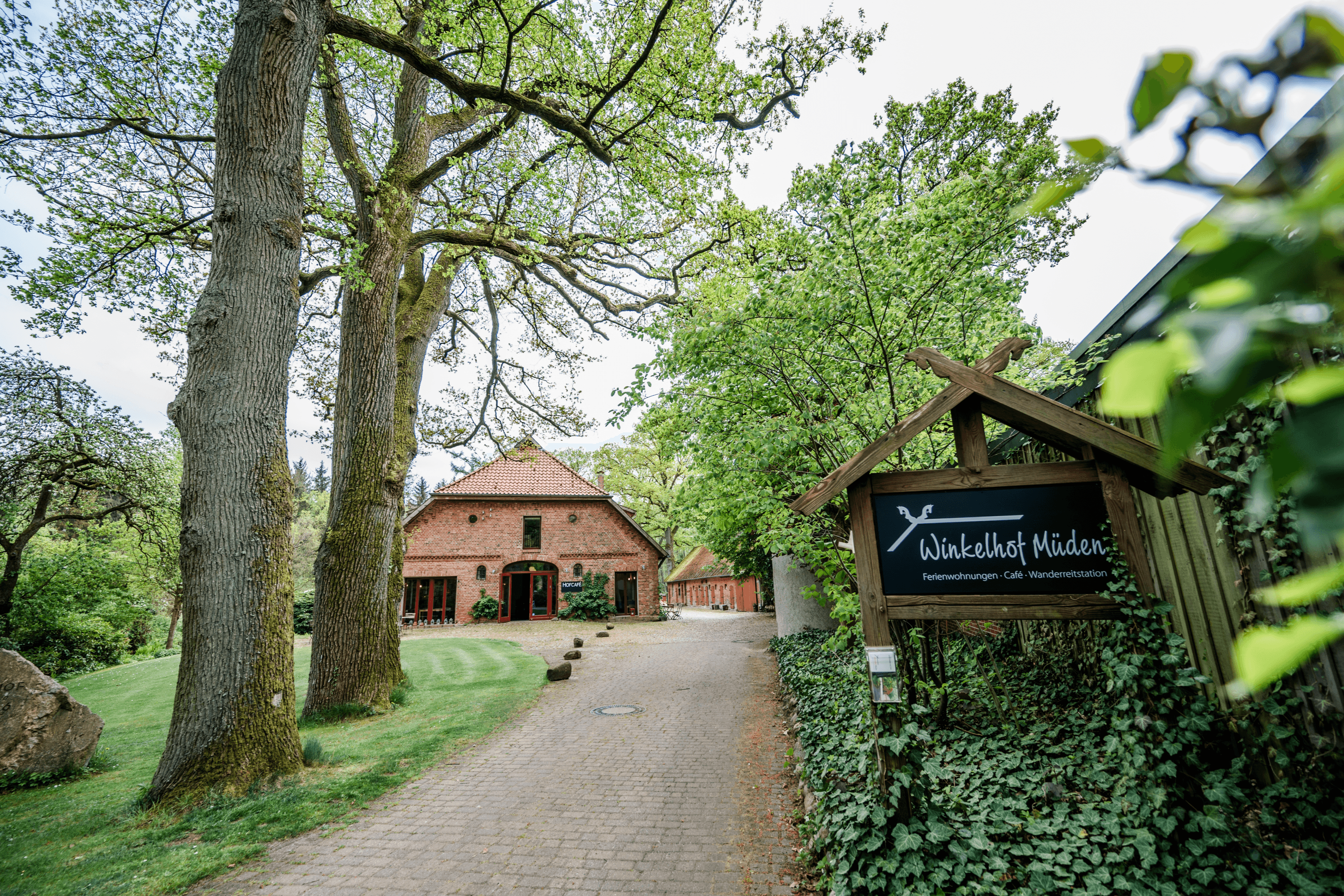 Einfahrt zum Winkelhof Müden Örtze