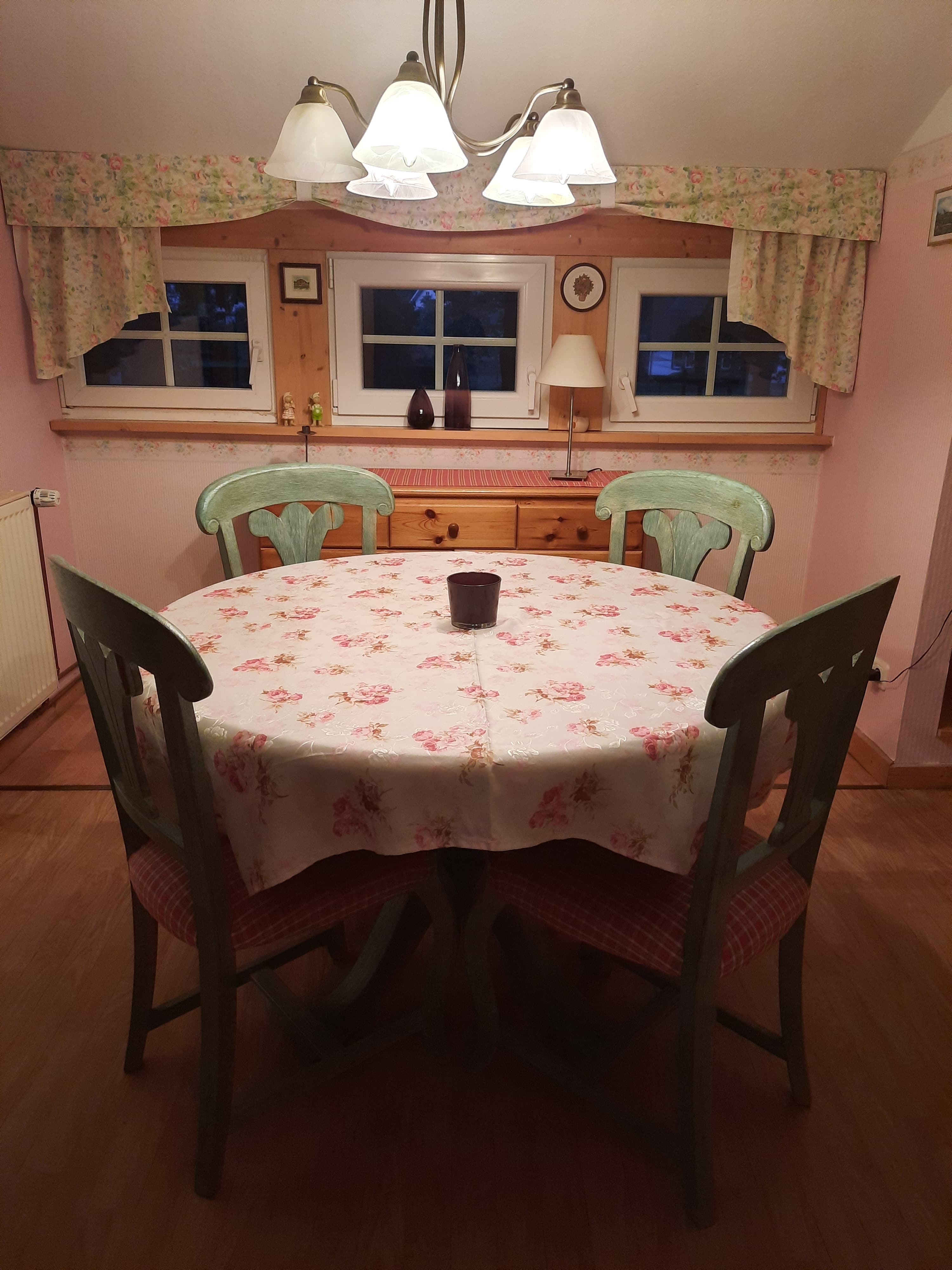 Esszimmer in der Ferienwohnung Eichenblick auf dem Ferienhof Meyer Unterlüß