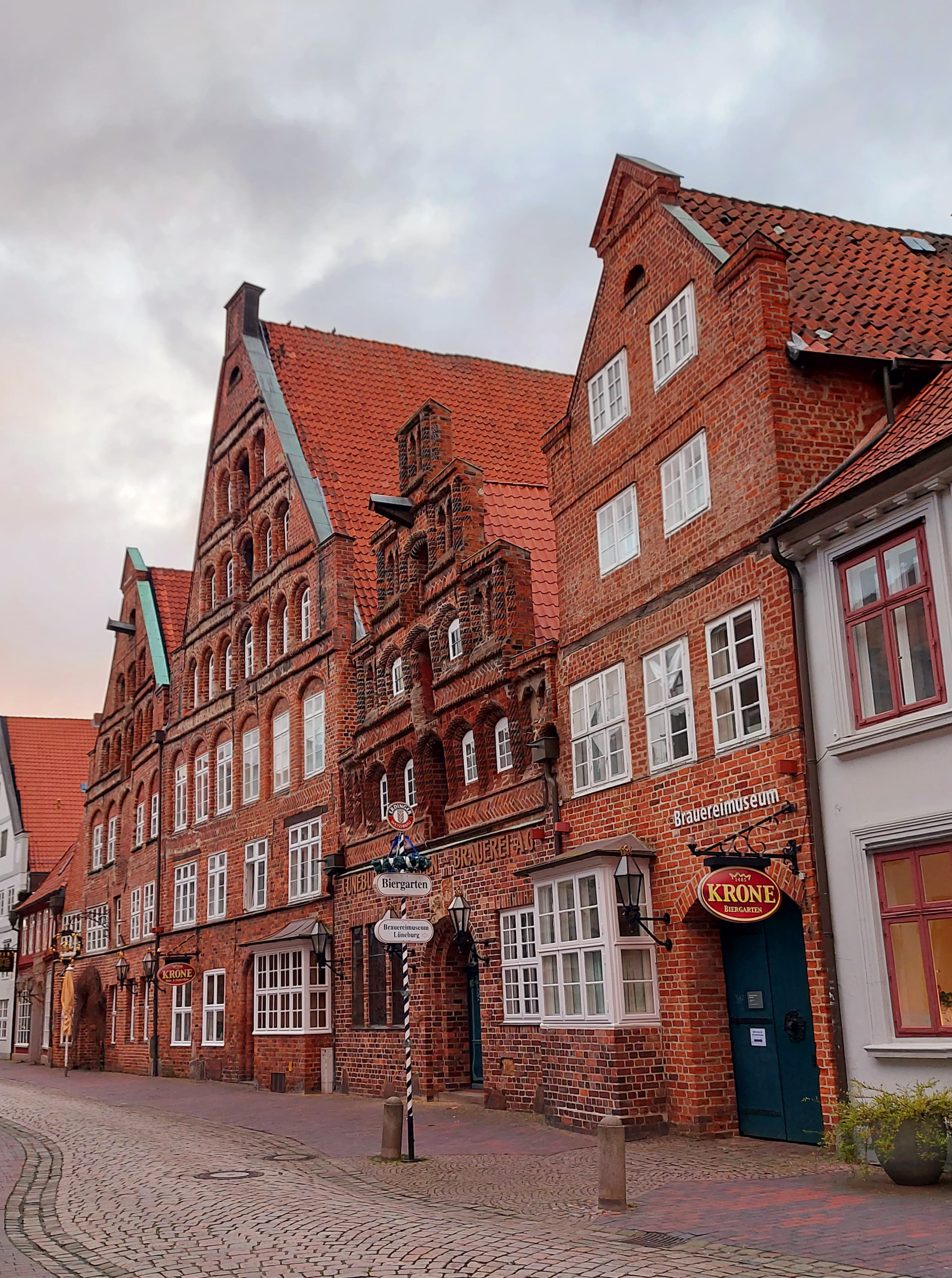 Außenansicht Brauereimuseum Lüneburg in der HeiligenstraßeExterior view of the Lüneburg Brewery Museum in HeiligenstraßeUdvendigt billede af Lüneburgs bryggerimuseum i HeiligenstraßeBuitenaanzicht van het Brouwerijmuseum Lüneburg in de Heiligenstraße