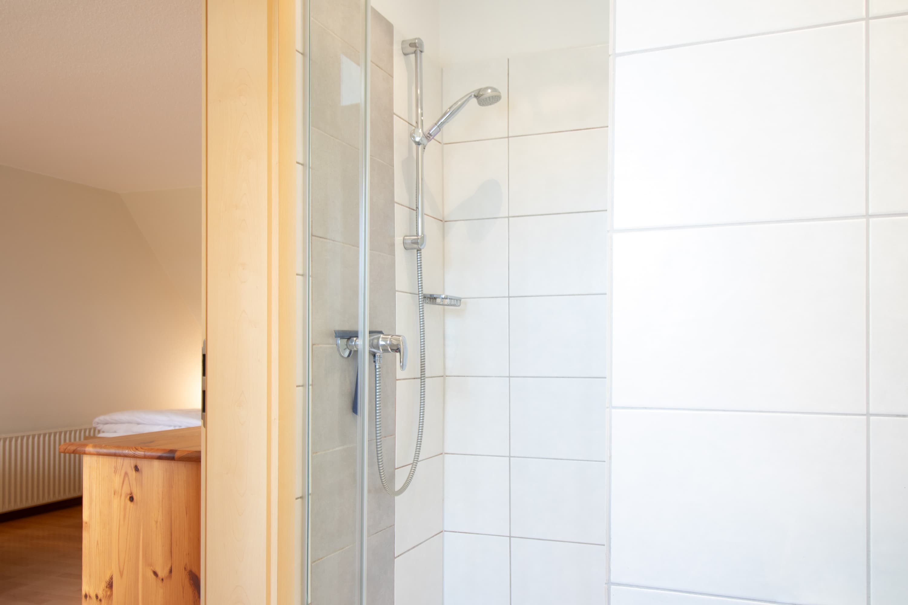 Badezimmer mit Dusche