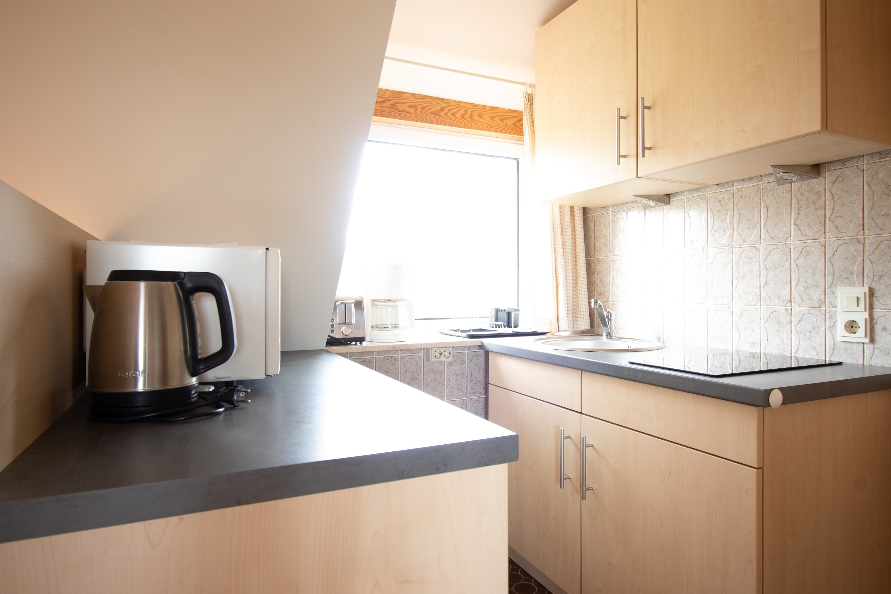 Pantryküche mit Wasserkocher