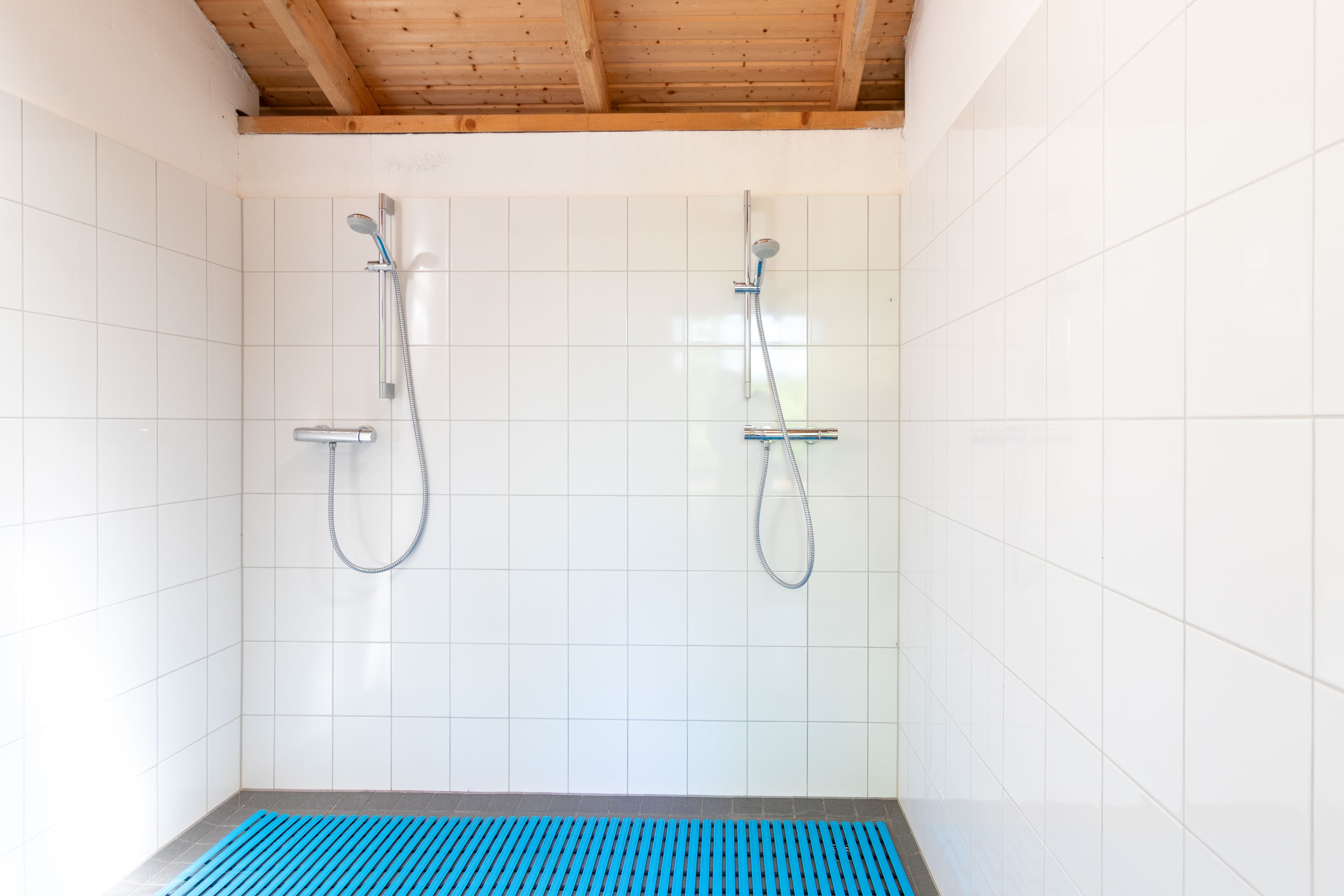 Duschen im Waschhaus