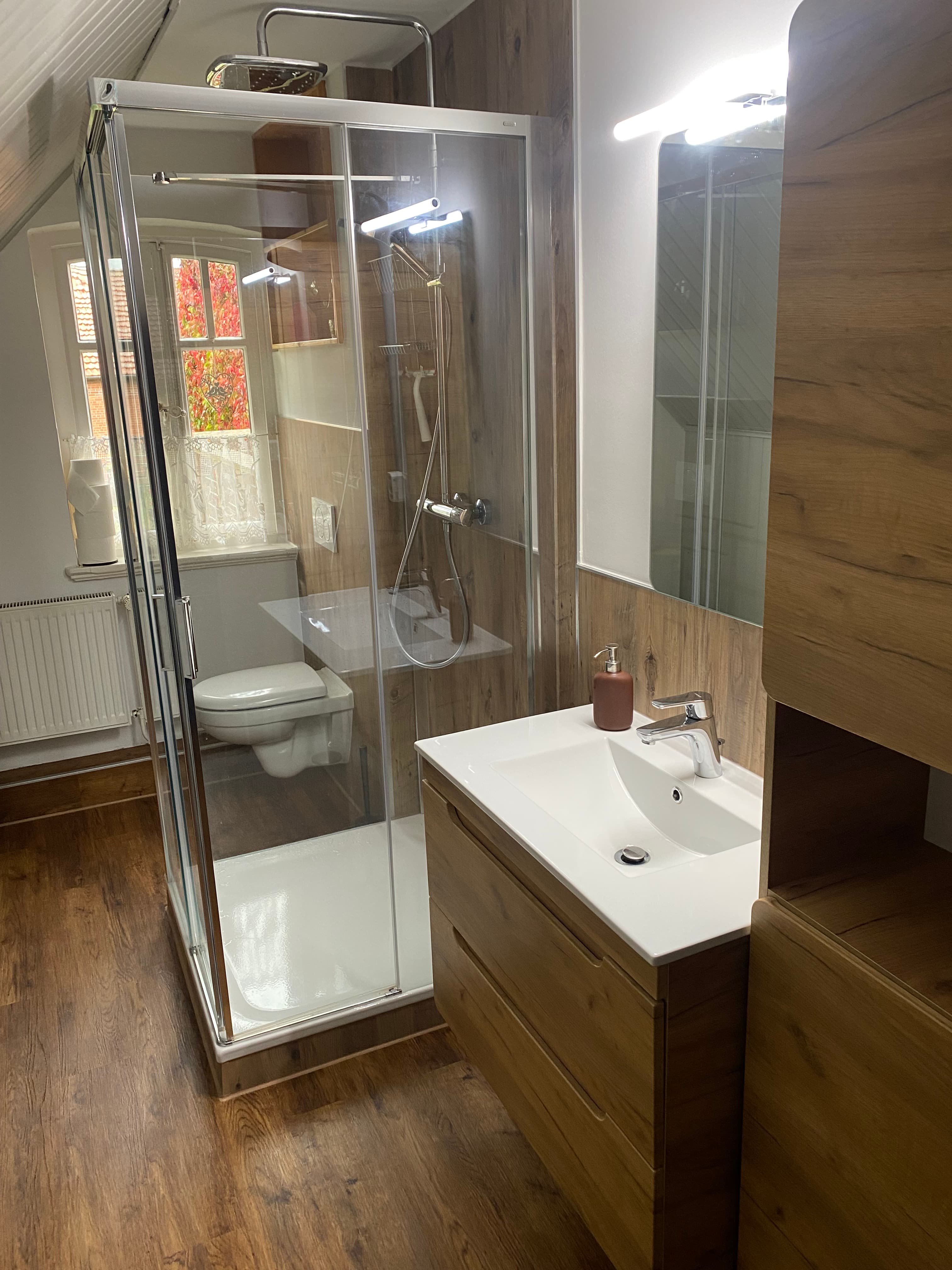 Neuland-Hof Spöring Ferienwohnung Schwalbennest Badezimmer