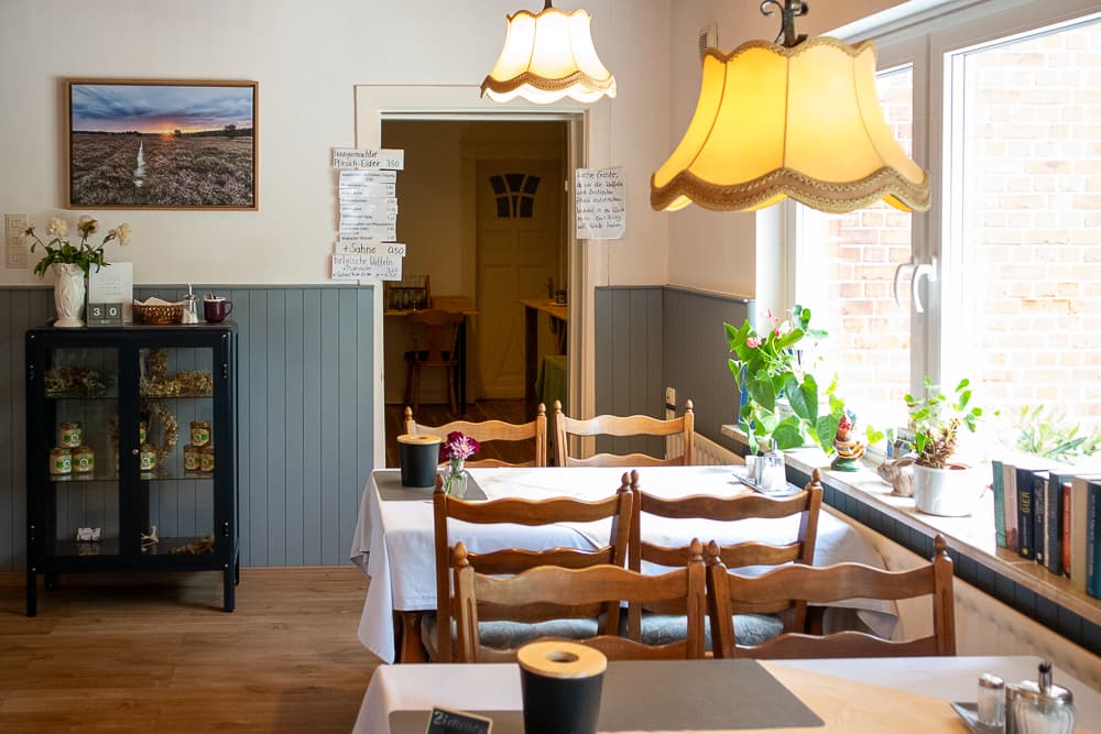 Frühstücksraum in der Pension Auetal bei Egestorf