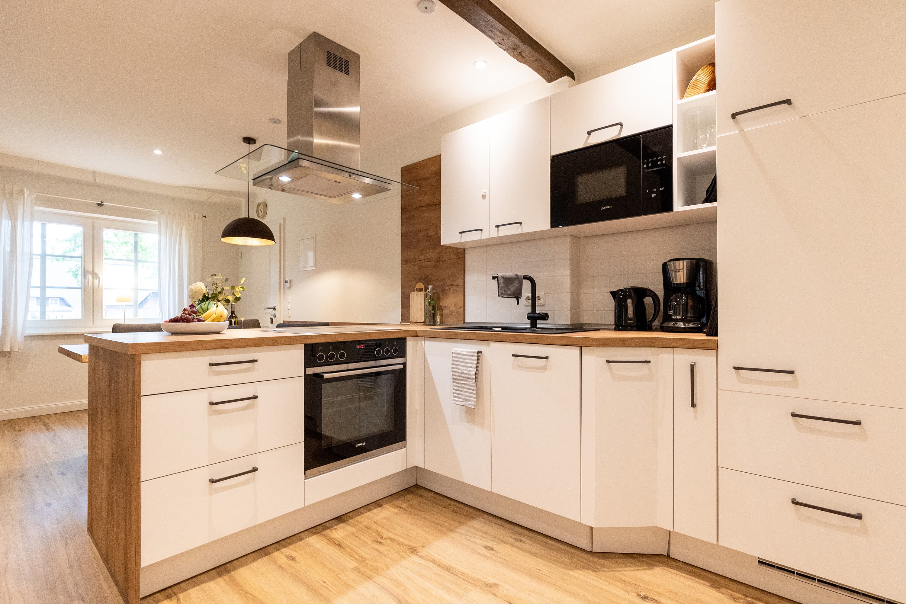 Küche in der Ferienwohnung Heidbrick auf dem Hof Bockelmann in Bispingen Lüneburger Heide