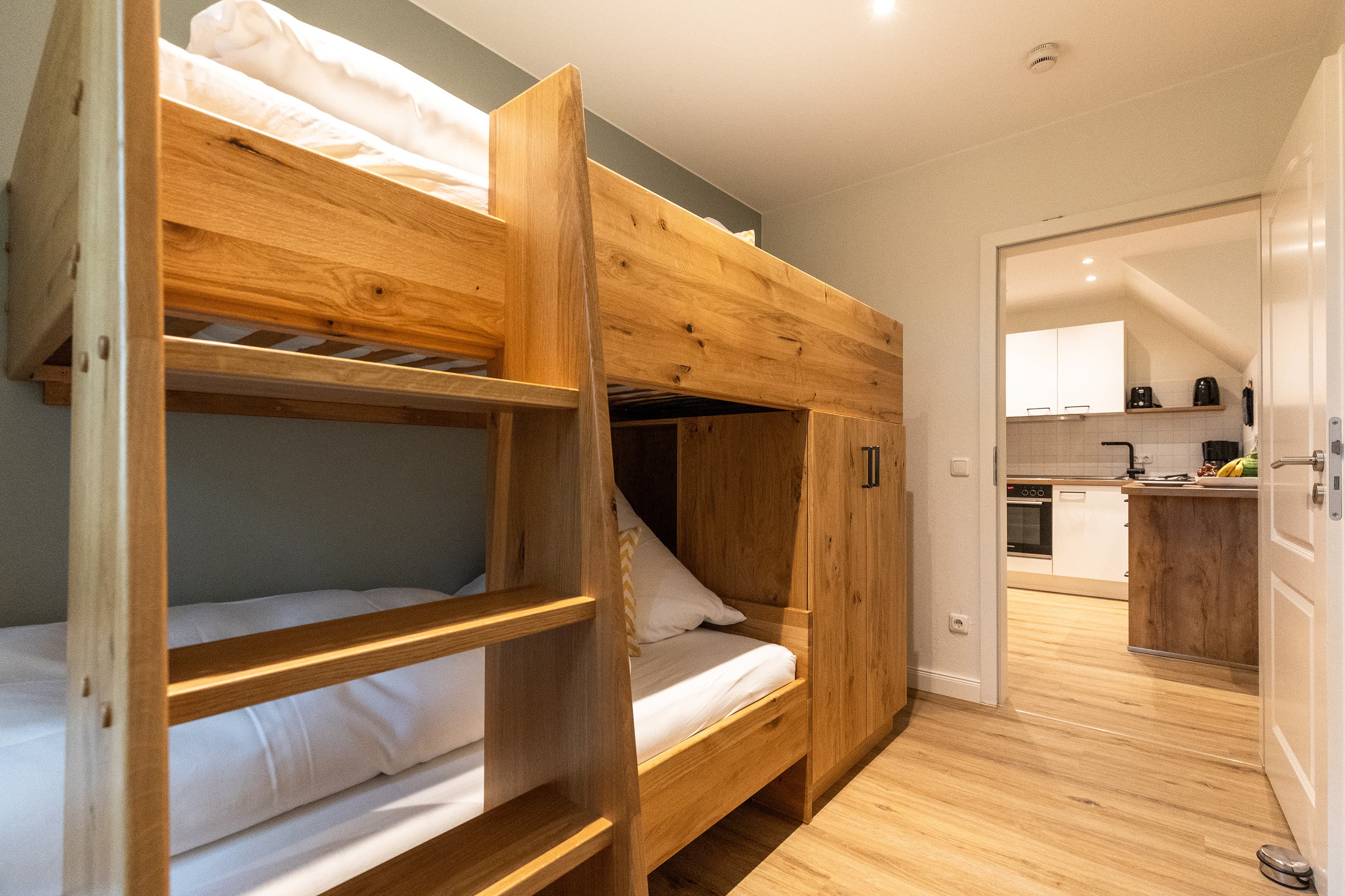 Hochbett in der Ferienwohnung Kirchbuchen auf dem Hof Bockelmann in Bispingen Lüneburger Heide