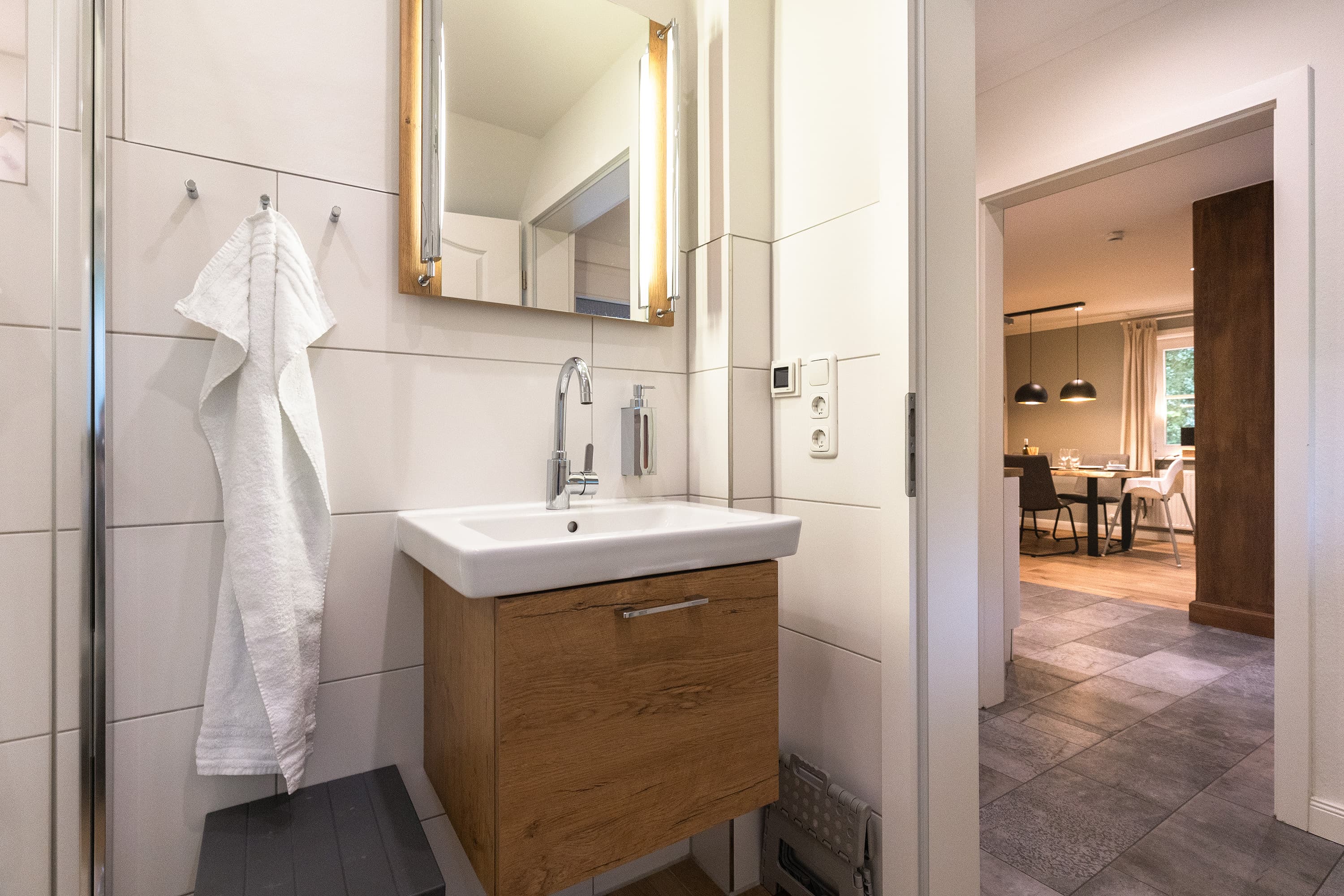 Badezimmer in der Ferienwohnung Twiesselmoor auf dem Hof Bockelmann in Bispingen Lüneburger Heide