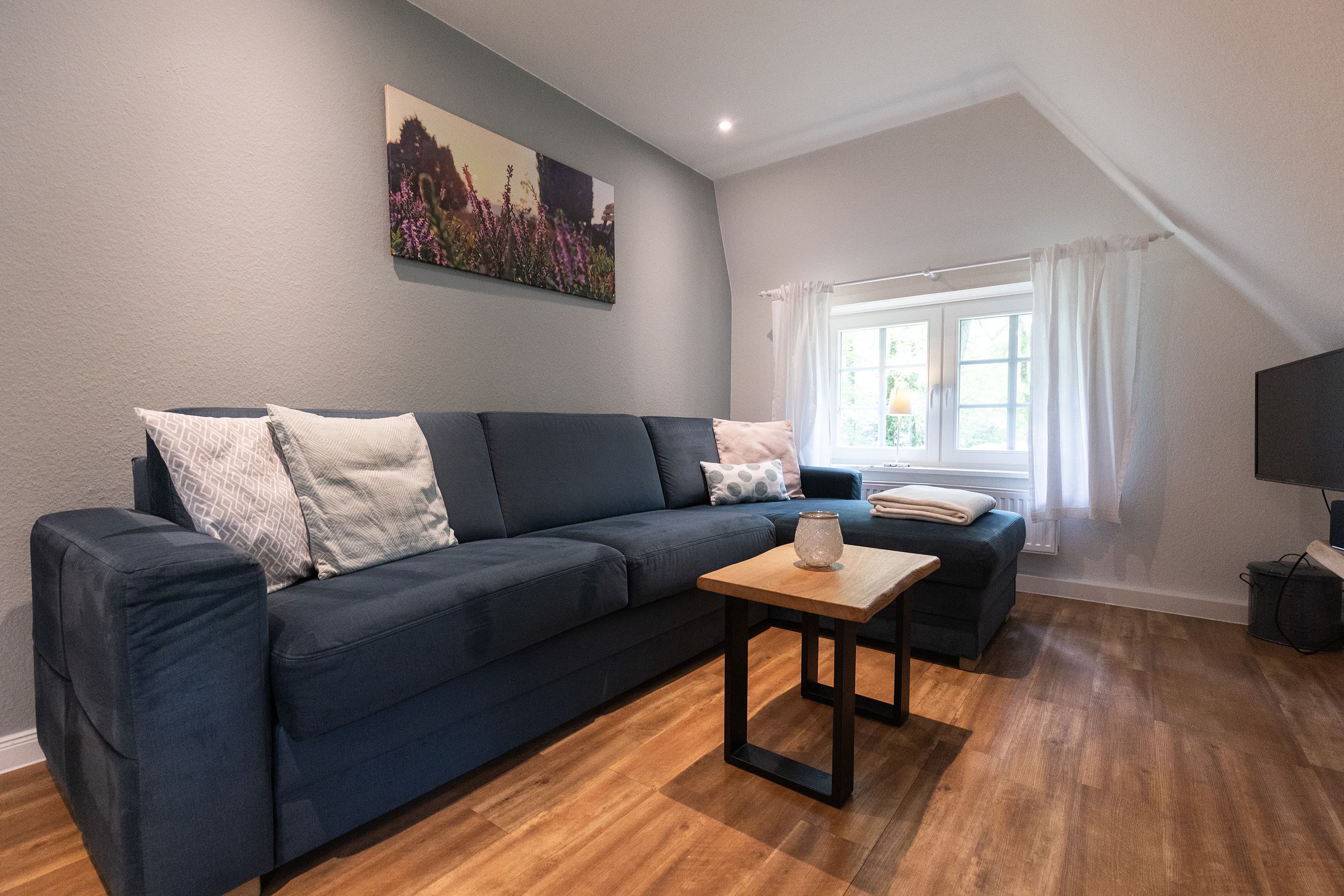 Couch in der Ferienwohnung Turmberg auf dem Hof Bockelmann in Bispingen Lüneburger Heide