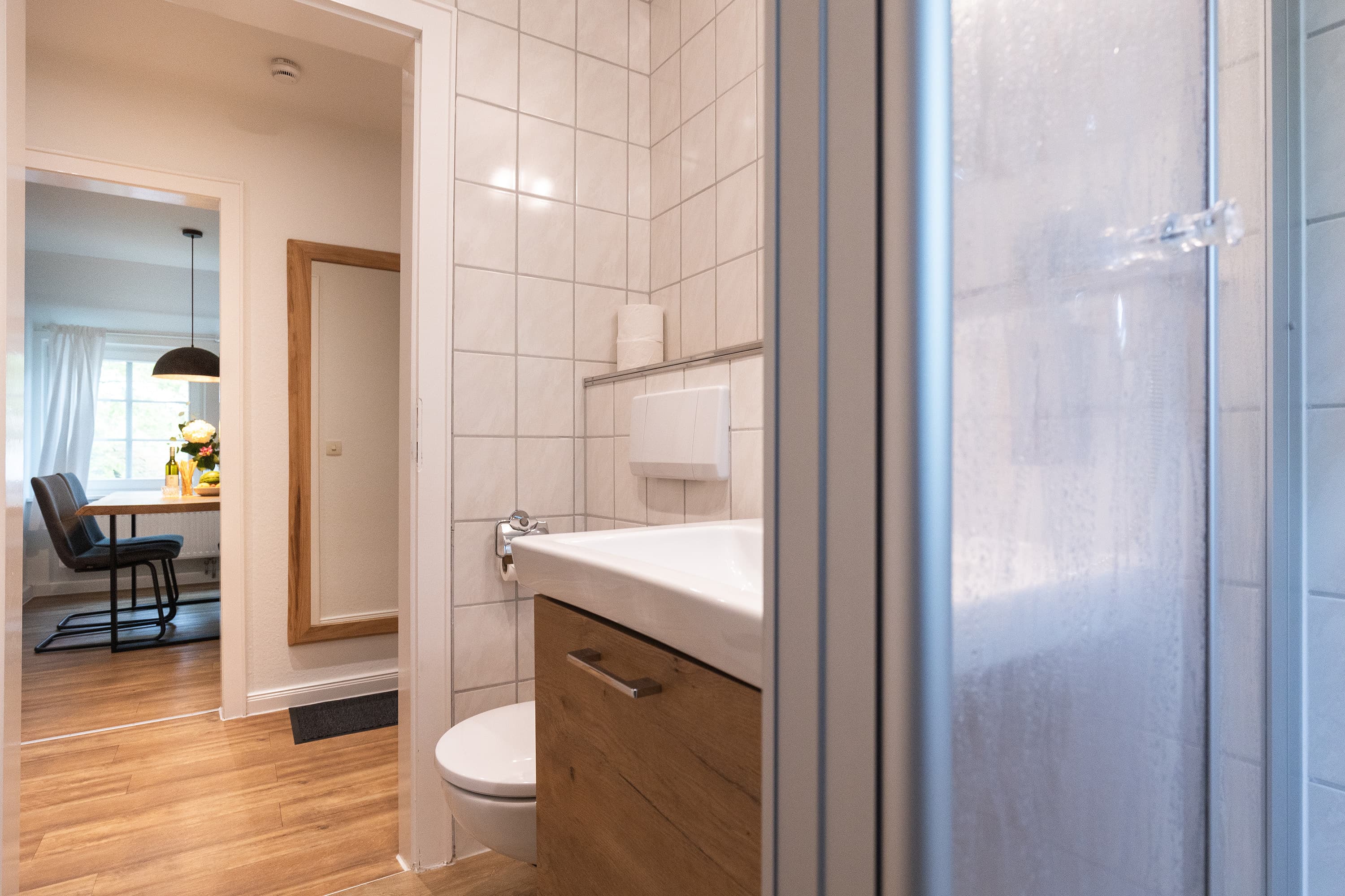 Badezimmer in der Ferienwohnung Turmberg auf dem Hof Bockelmann in Bispingen Lüneburger Heide