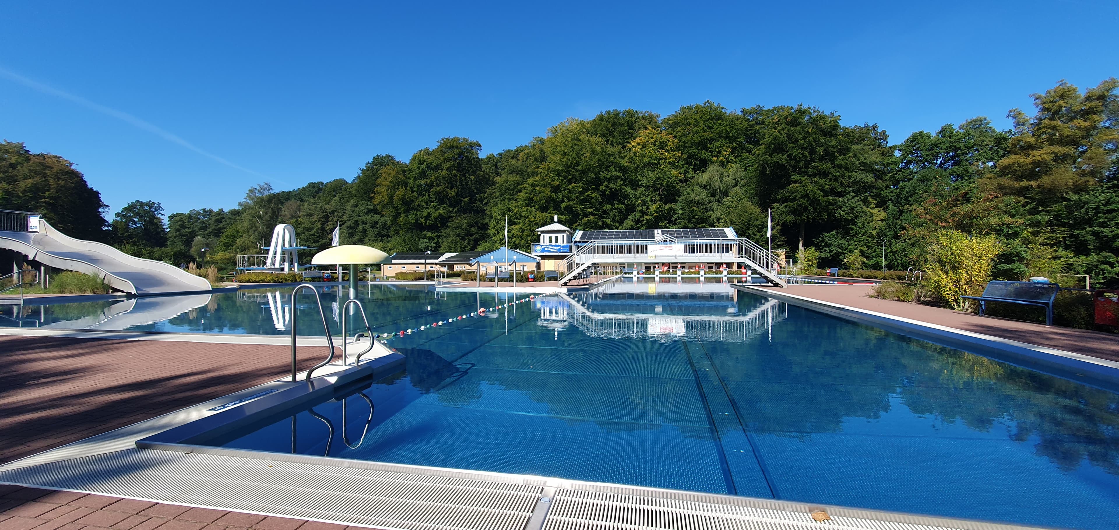die freizeit in bad fallingbostel kann man im freibad verbringen