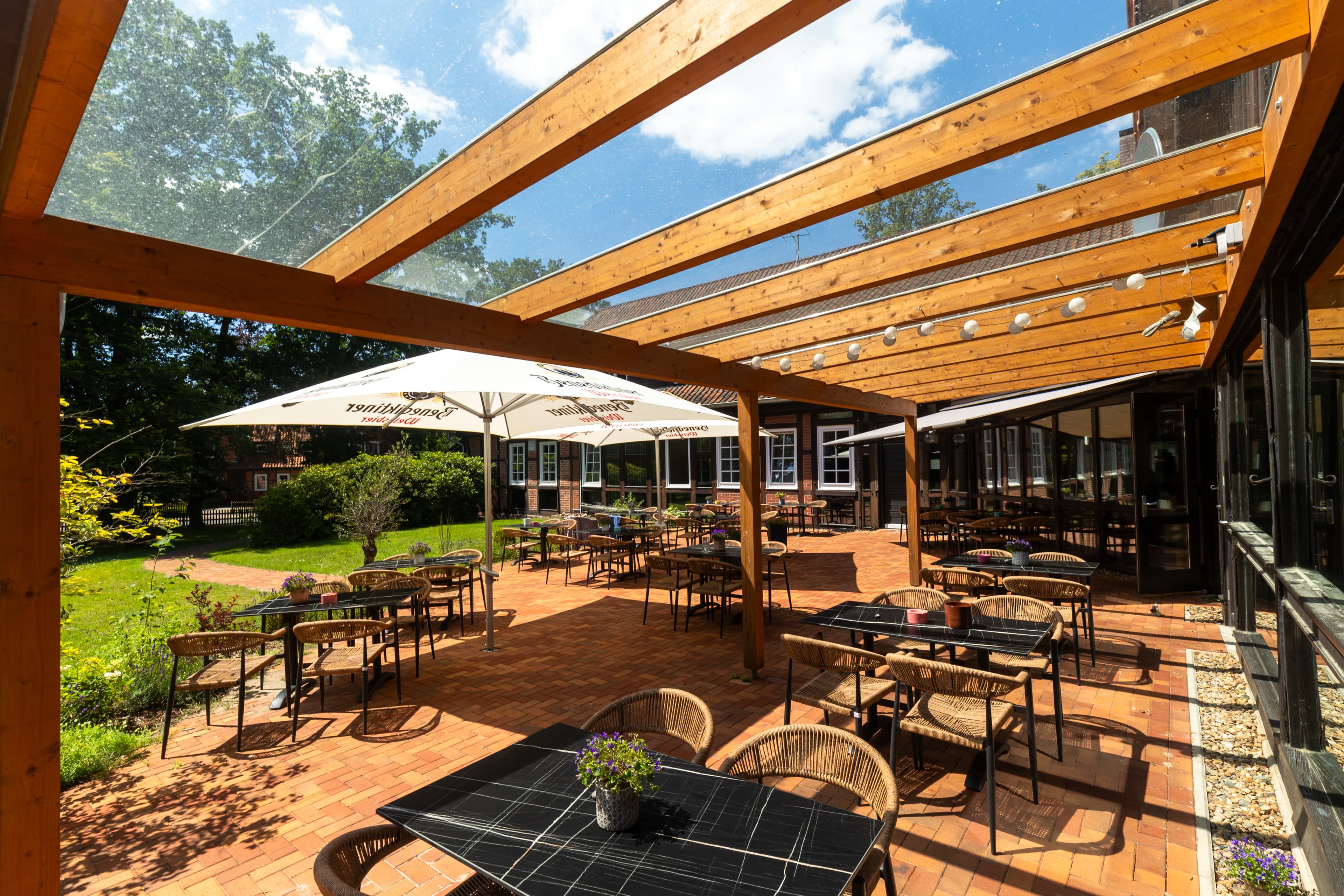 überdachter Außenbereich Ludwig-Harms-Haus Hotel & Restaurant Hermannsburg