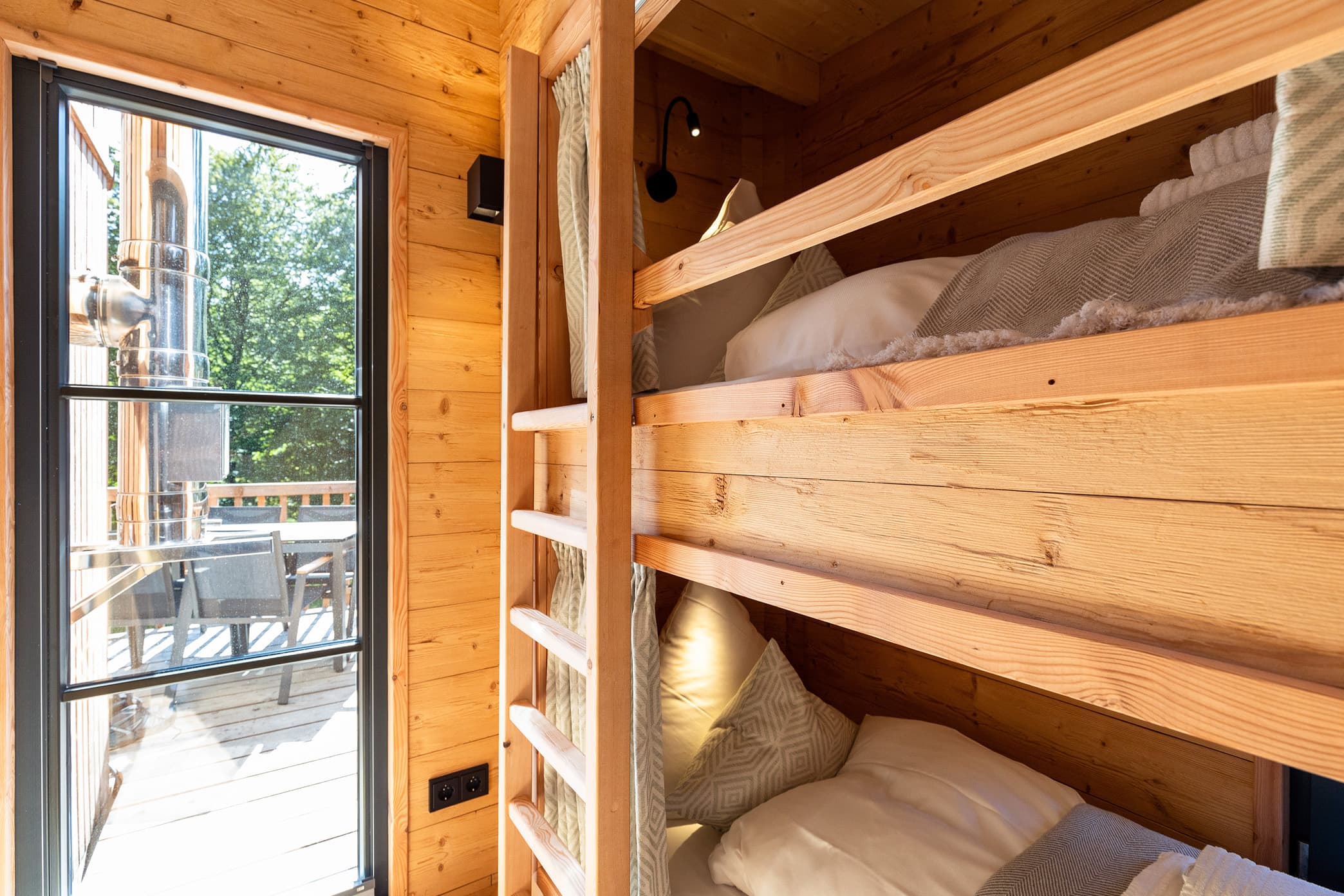 Übernachten im baumhaus mit kindern in der lüneburger heide