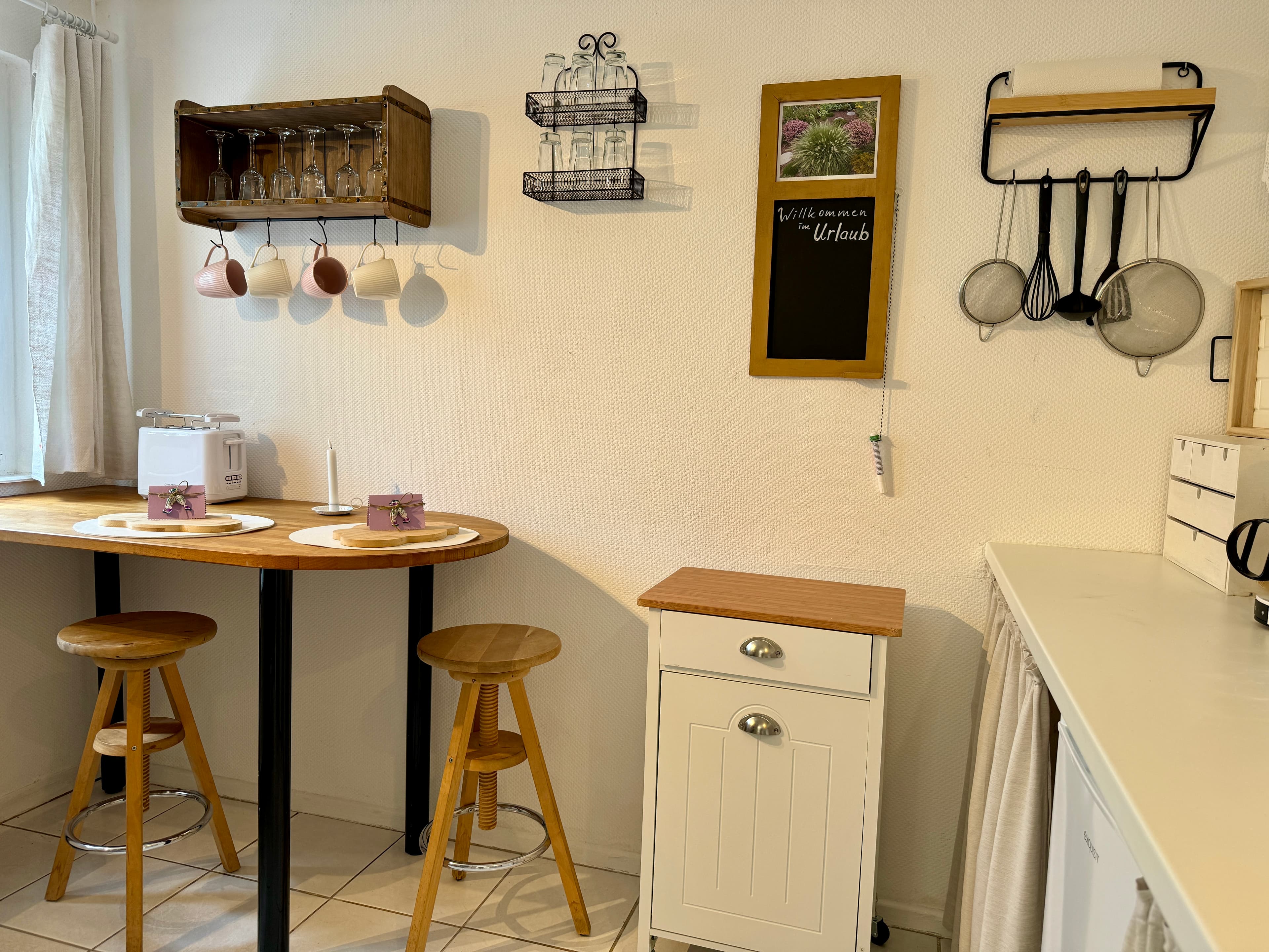 Kleine Sitzecke in der Küche Ferienwohnung Celle