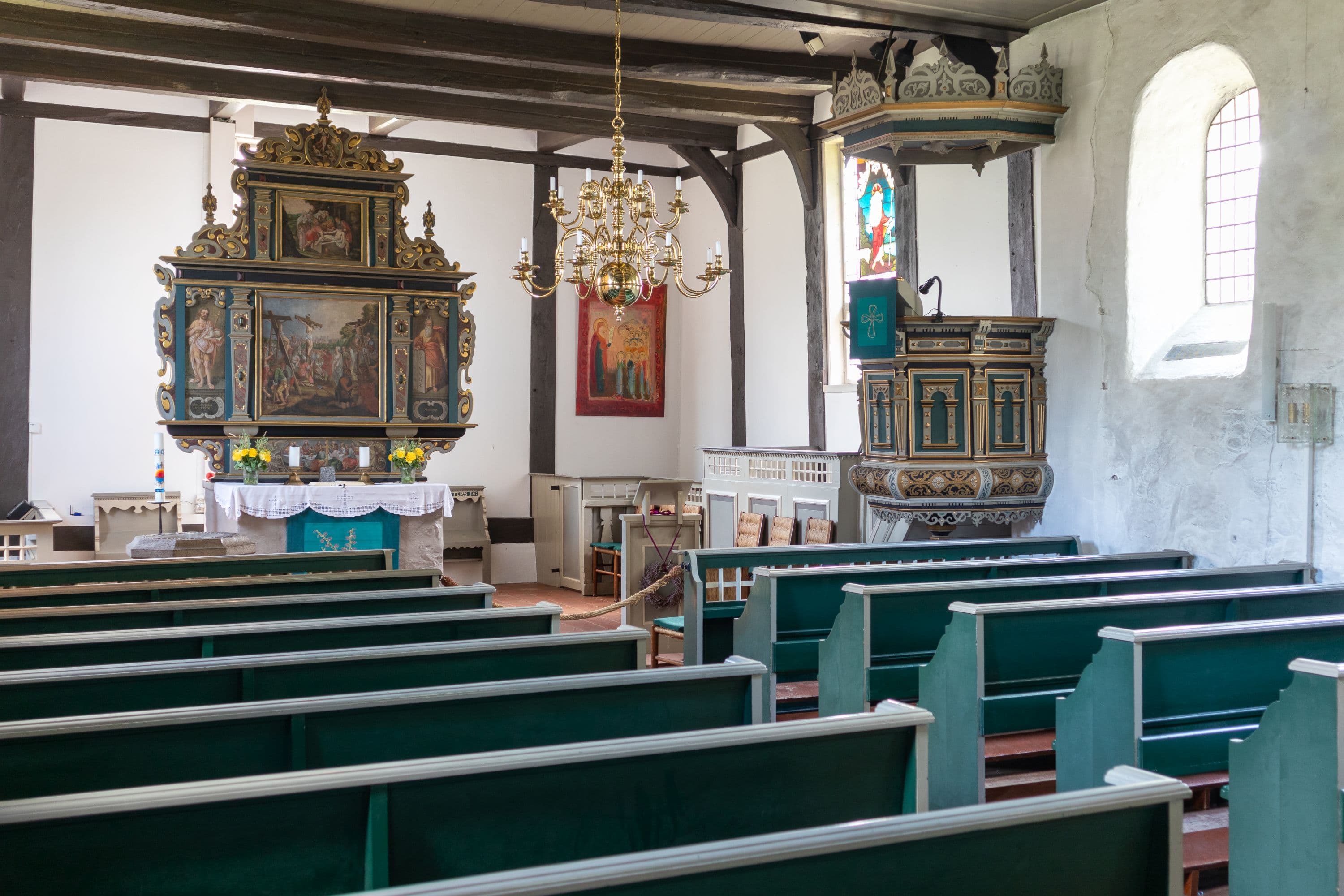 St. Magdalenen Kirche in Undeloh von innen