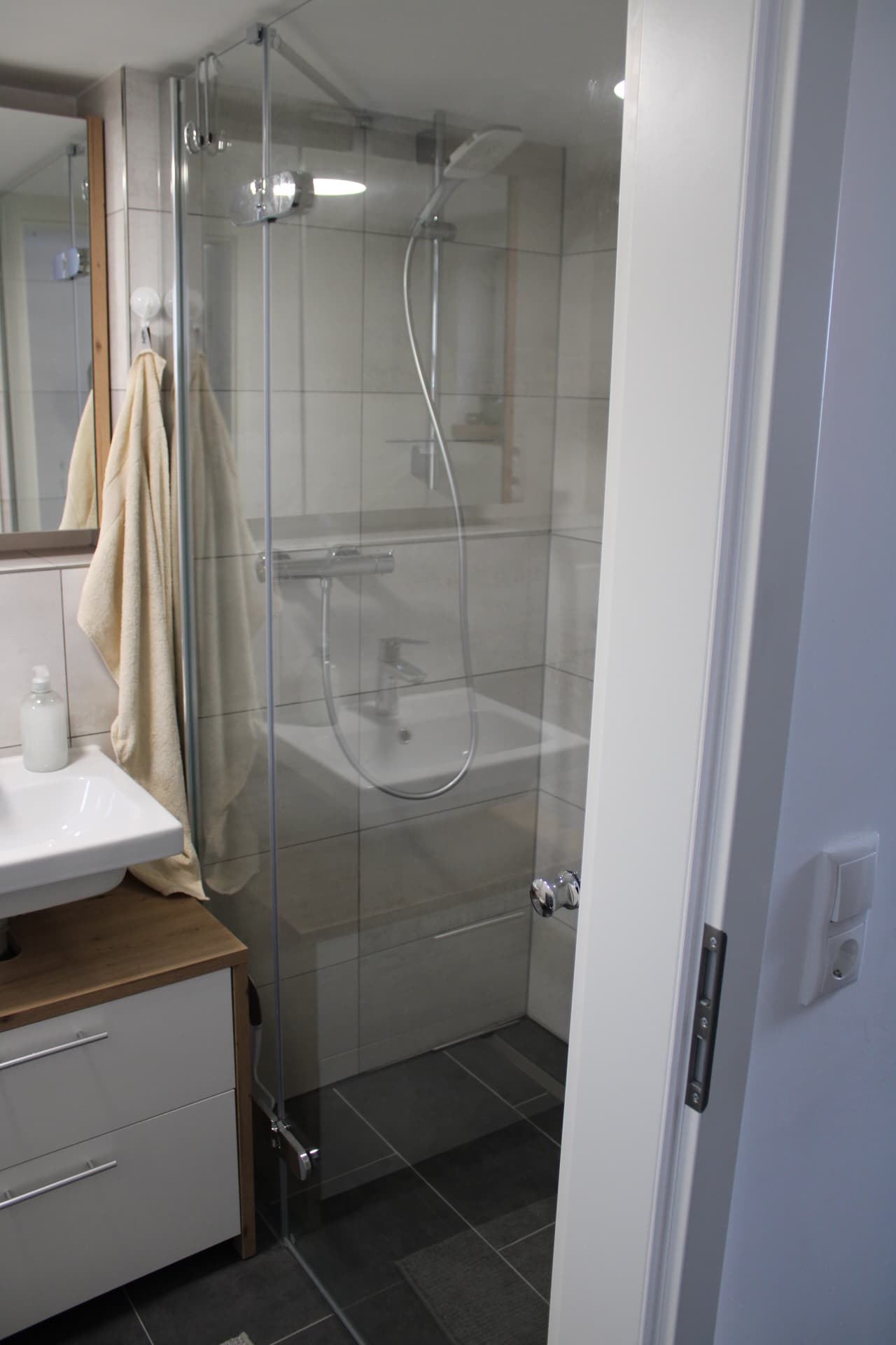 Badezimmer in der Ferienwohnung Meta`s Hof Lachendorf