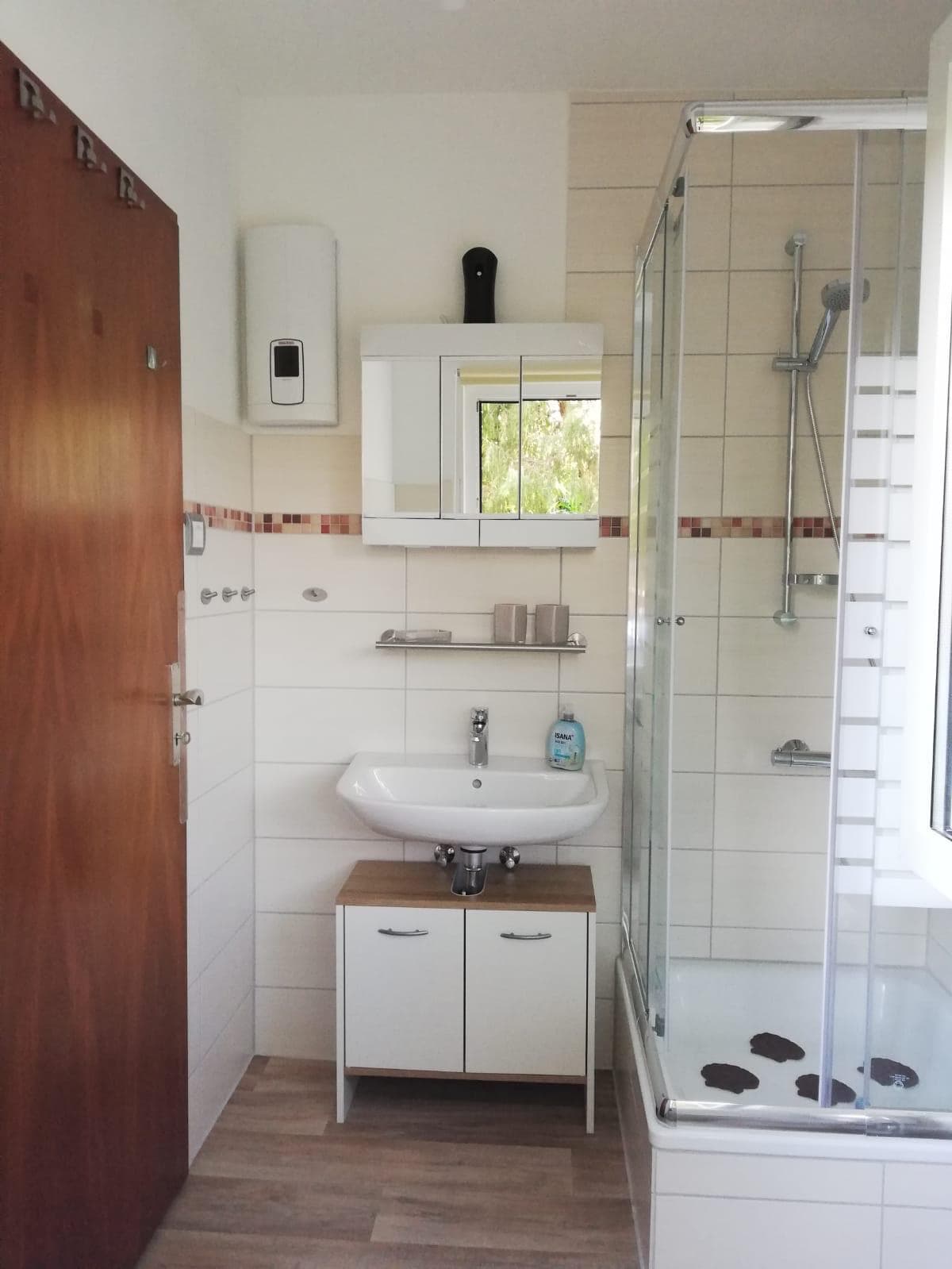 Badezimmer mit Dusche Ferienhaus Klein Winsen Aller