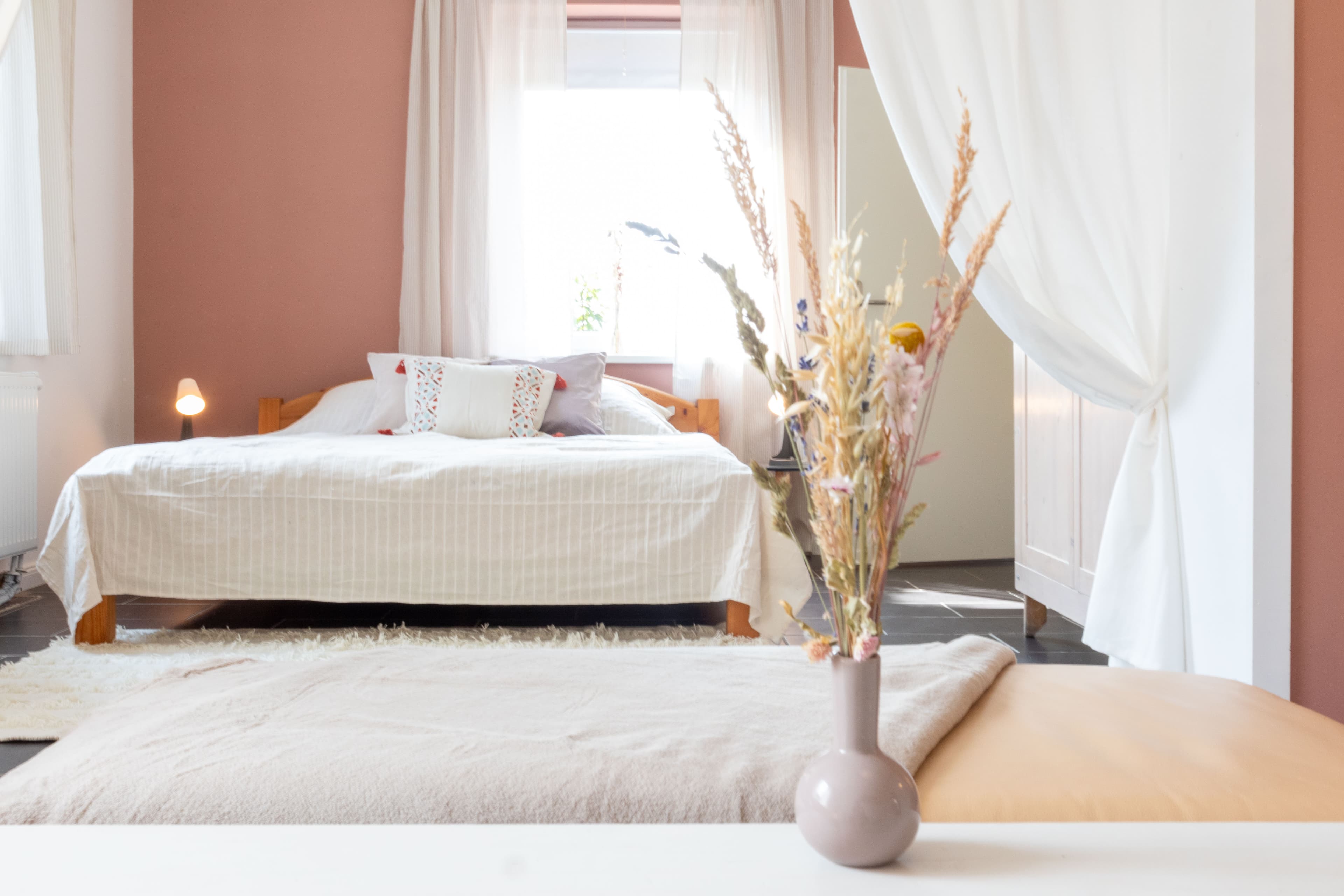 Schlafzimmer in der Ferienwohnung Stellah in der Lüneburger Heide