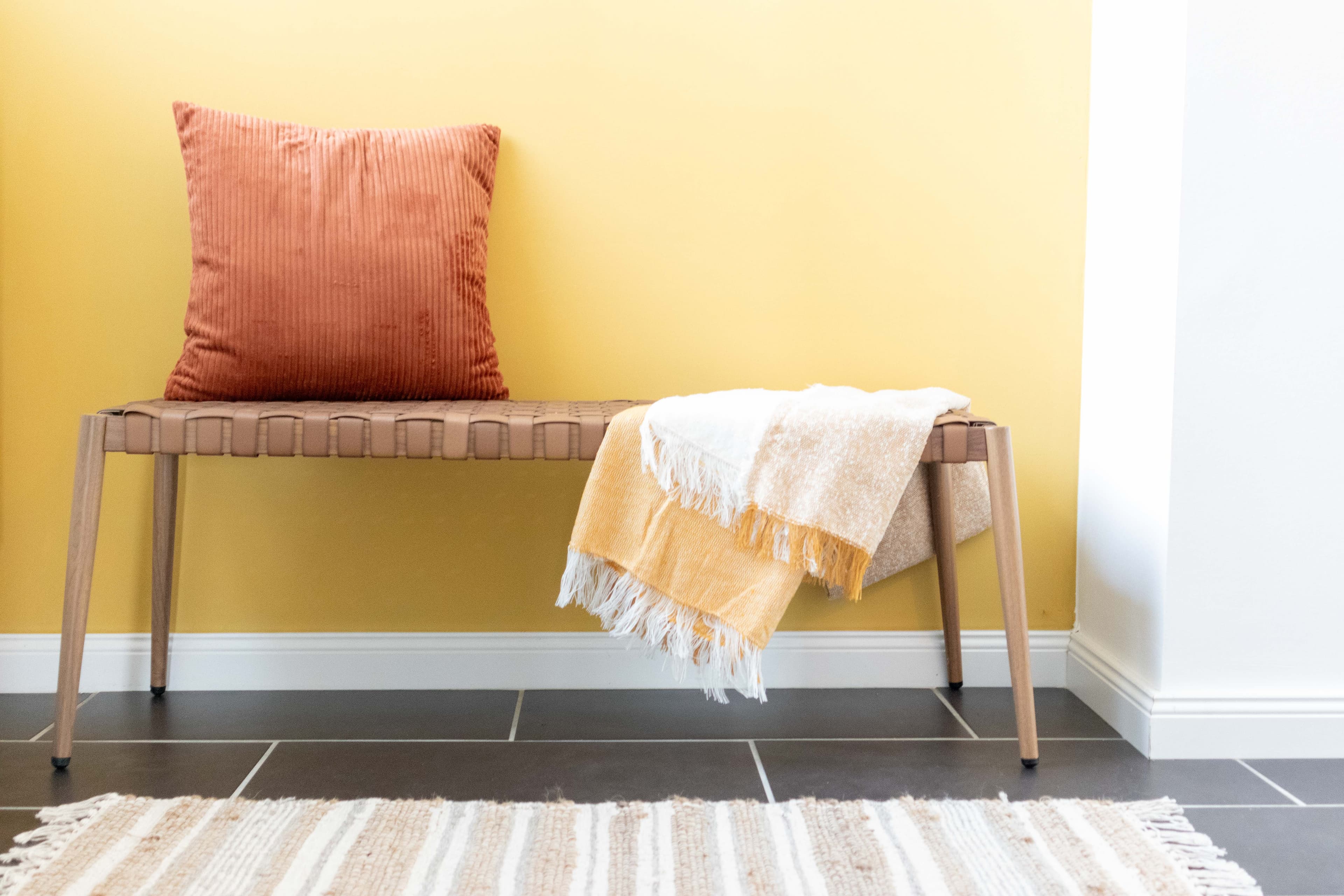 Sitzbank in der Ferienwohnung Stellah in der Lüneburger Heide