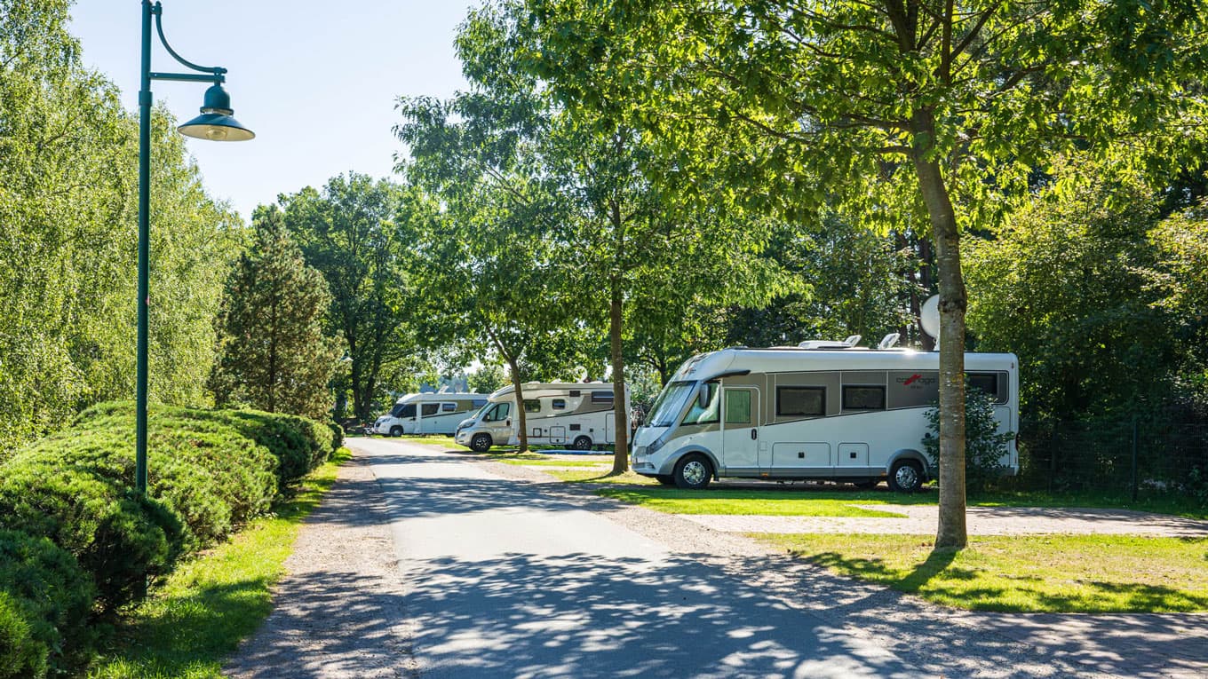 Stellplätze für das Wohnmobil im Südsee Camp Lüneburger Heide