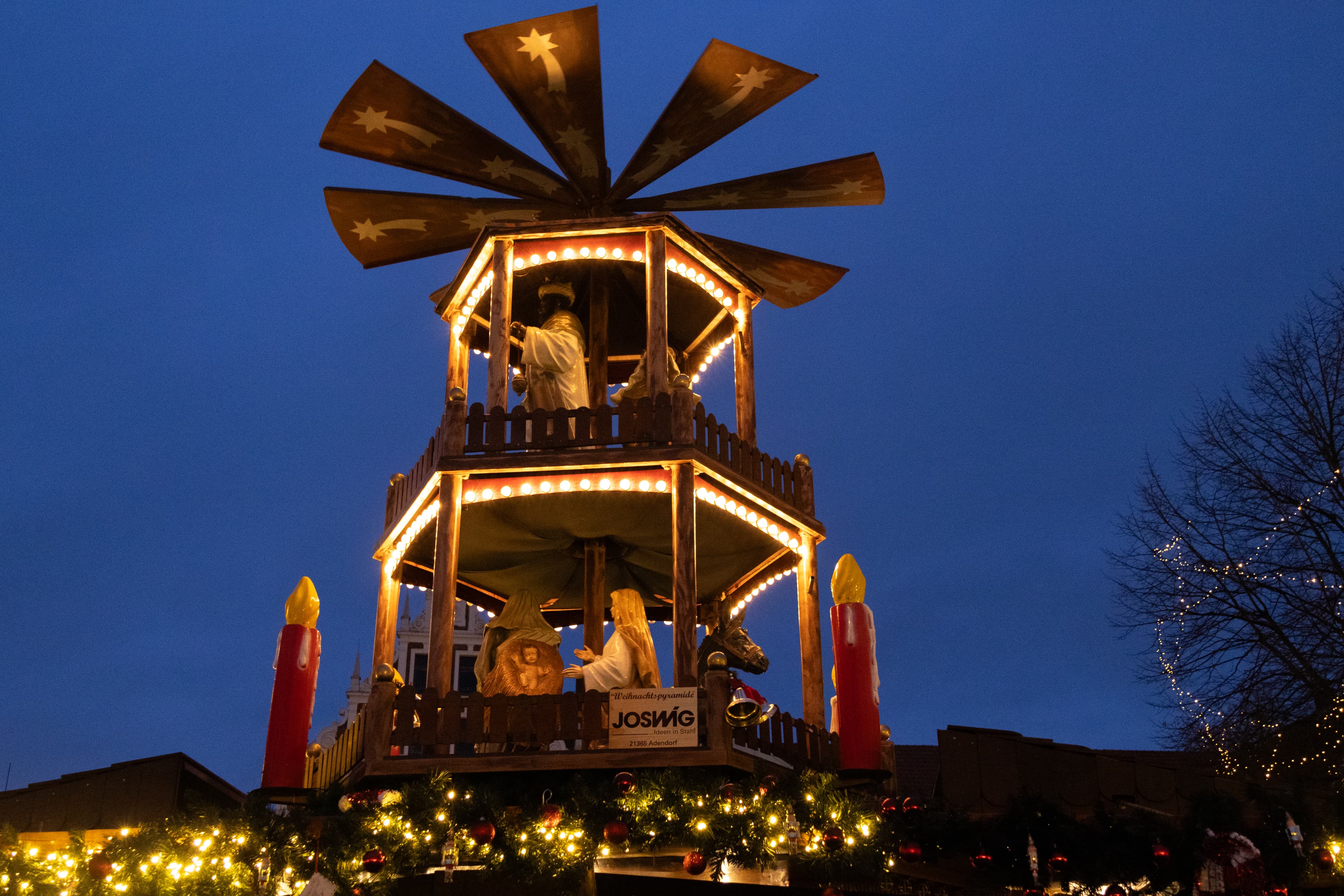 Pyramide auf dem Weihnachtsmarkt Lüneburg