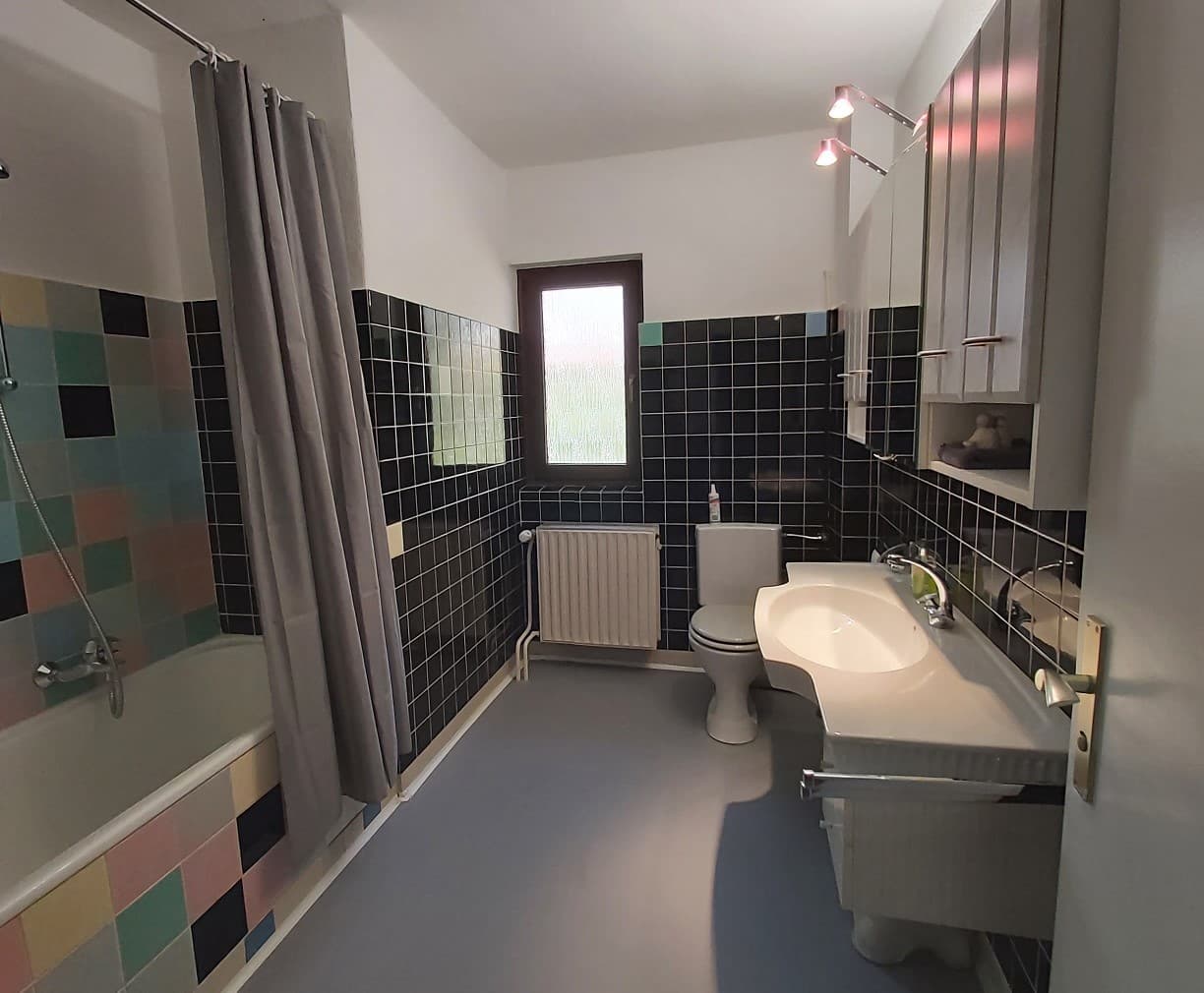 Ferienhaus Birkhuhn Badezimmer