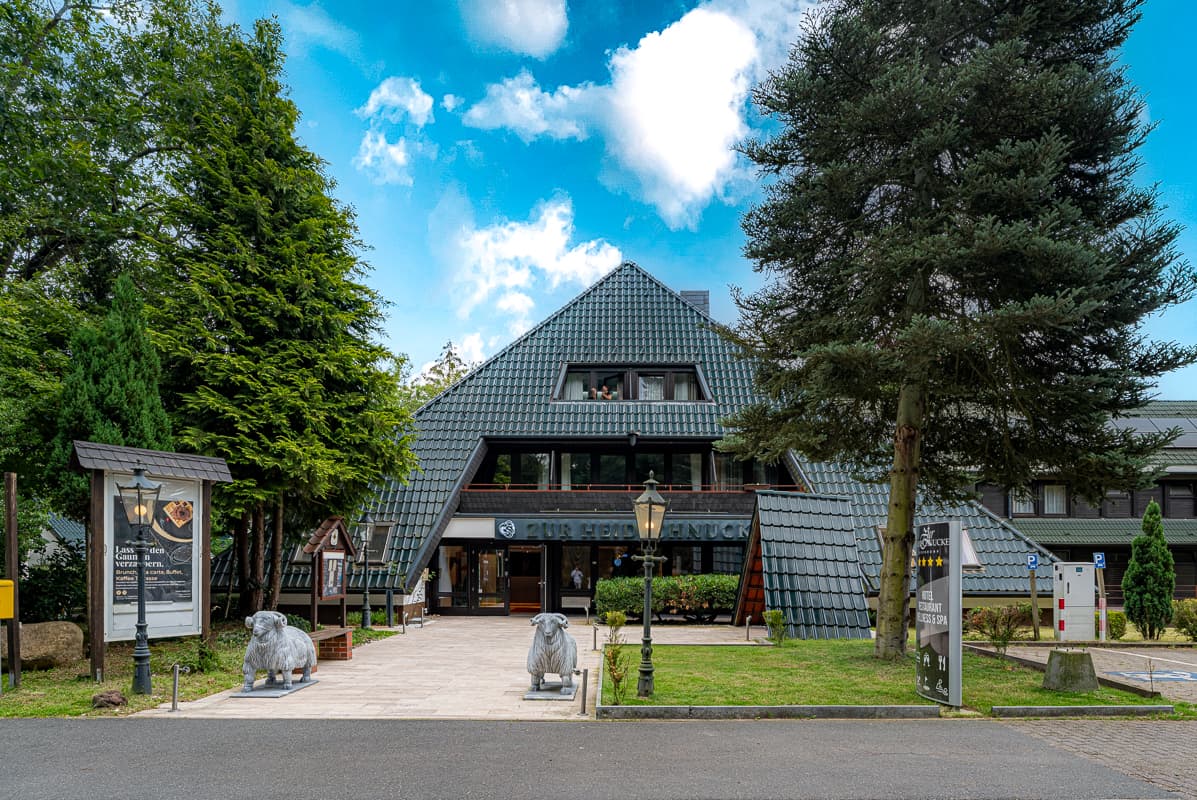 Eingang Hotel zur Heidschnucke Asendorf | Lüneburger Heide