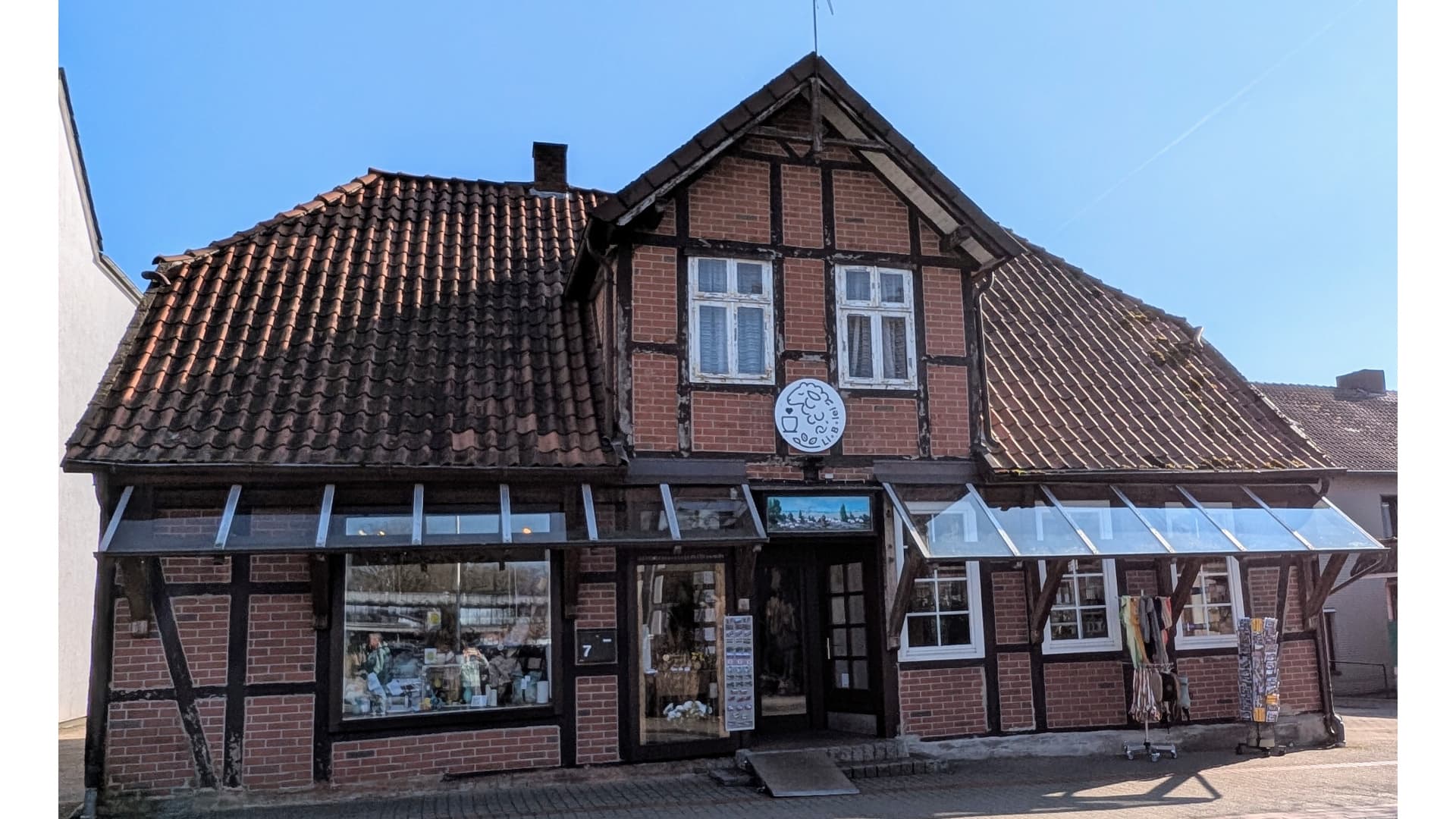 Fachwerkhaus in Bispingen mit Ladengeschäft im Erdgeschoss