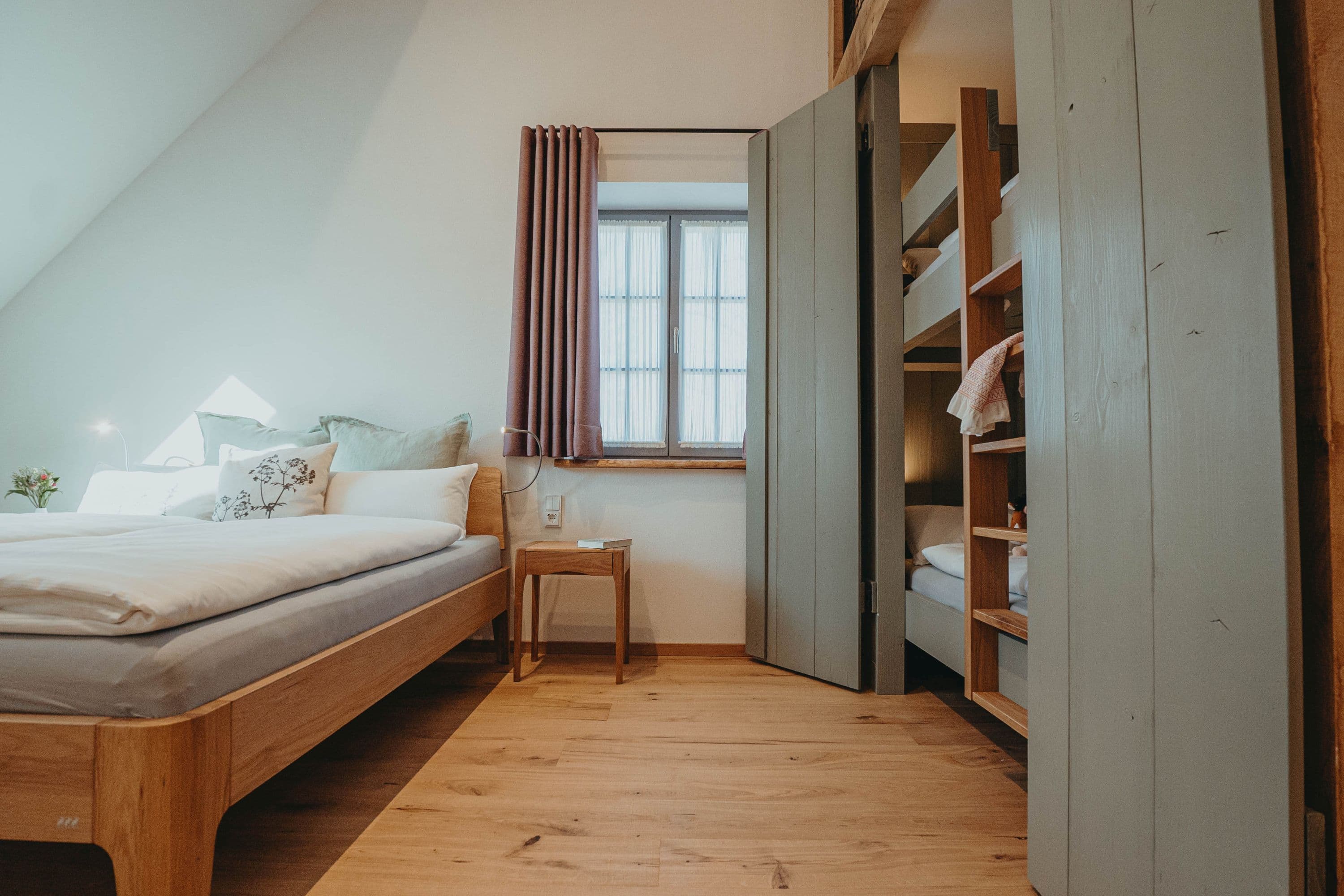 Familienzimmer mit Doppelstockbett