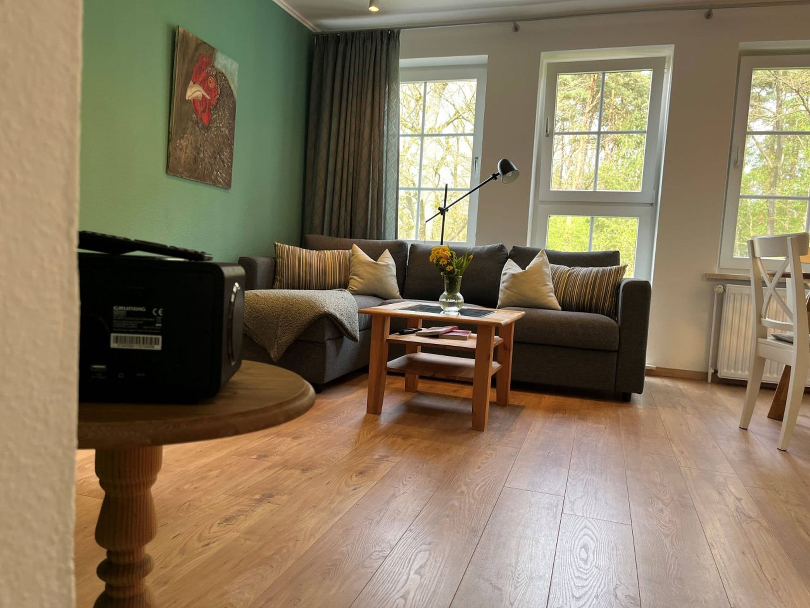 Wohnzimmer in der Ferienwohnung Hasenwinkel auf dem Ferienhof Stegen in WietzendorfLiving room in the Hasenwinkel vacation apartment on the Stegen vacation farm in WietzendorfStue i ferielejligheden Hasenwinkel på feriegården Stegen i WietzendorfWoonkamer in de vakantiewoning Hasenwinkel op de vakantieboerderij Stegen in Wietzendorf