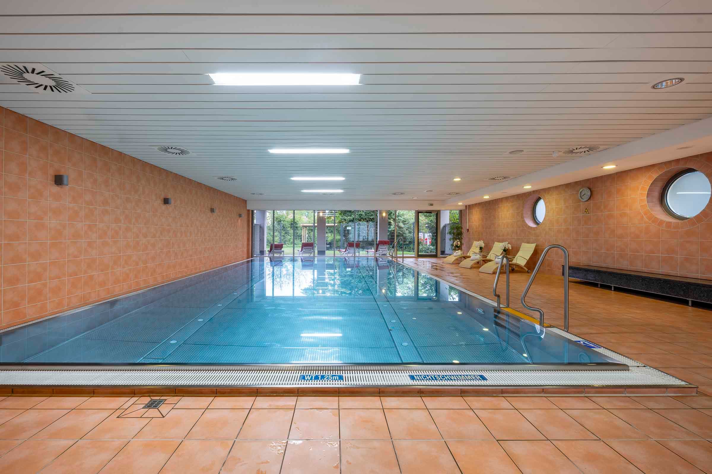 Schwimmbad im Plaza INN Heidehof in Hermannsburg