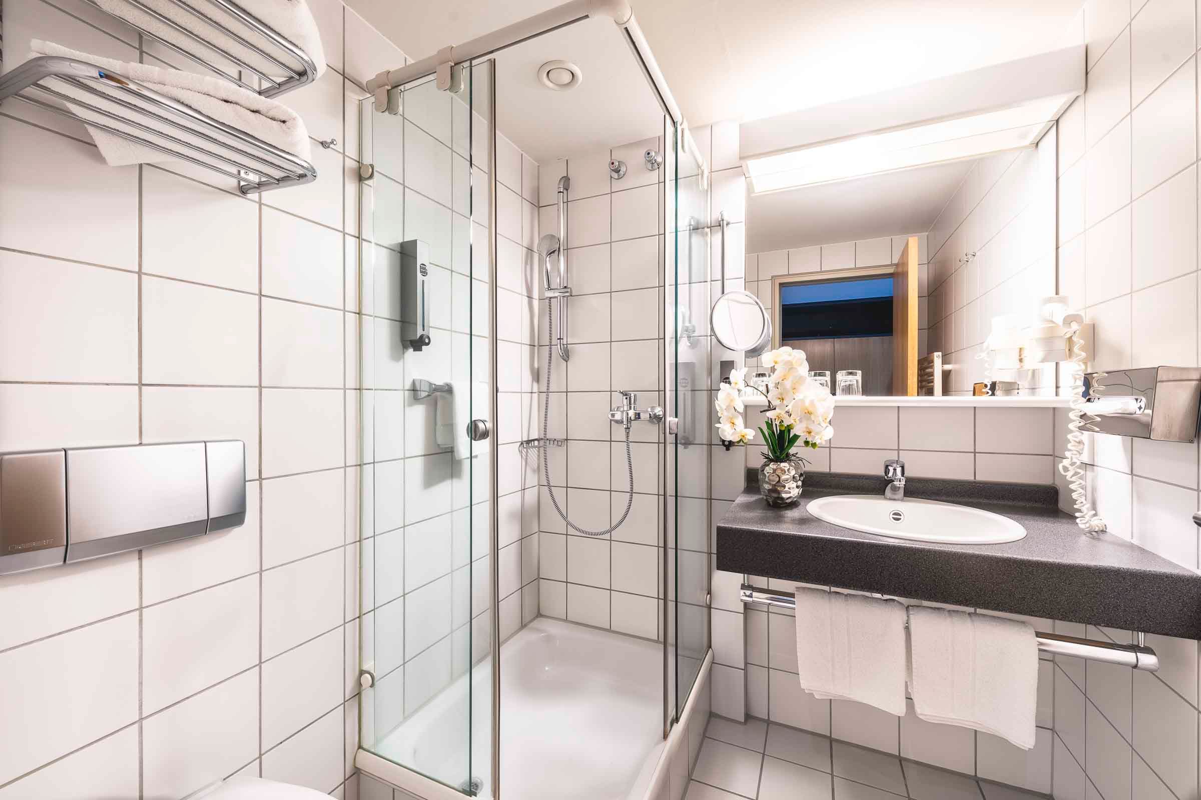 Badezimmer im Best Western Hotel Heidehof in Hermannsburg