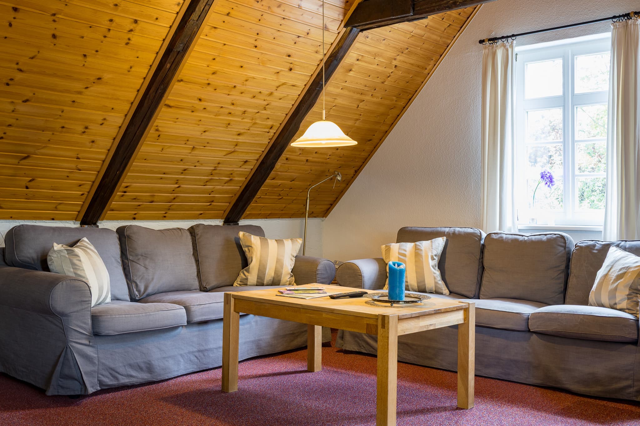 Wohnzimmer in der Ferienwohnung Heuboden in Müden